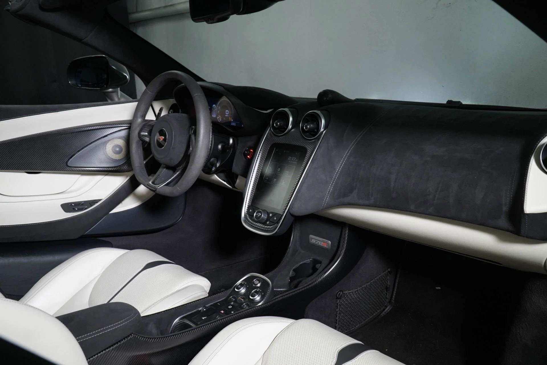 mph020_875901308_Used_2018_Mc_Laren_570_S_1768861233_a8e4dbef4b