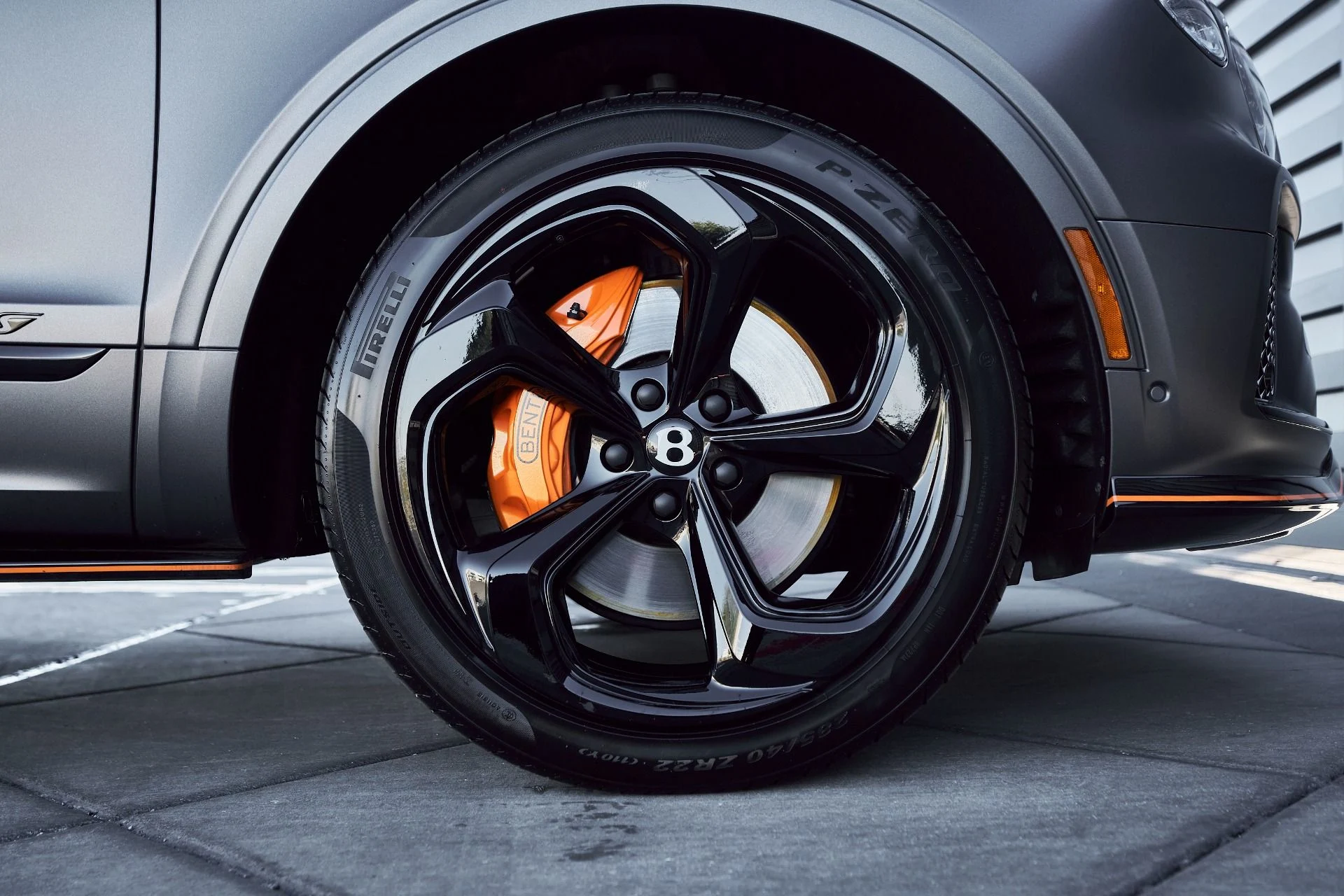 mph020_876861345_Used_2025_Bentley_Bentayga_S_Black_Edition_1764904164_6724d4ec41