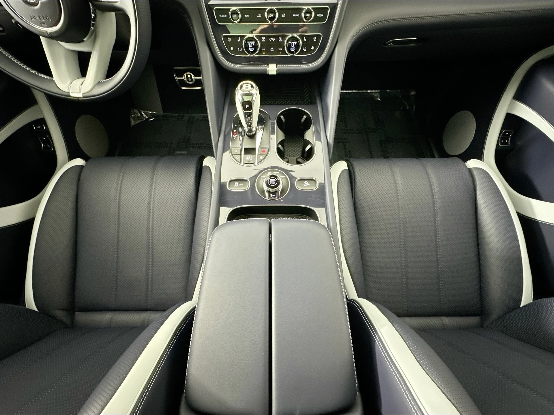 mph020_879138640_21_ea3f1987a2