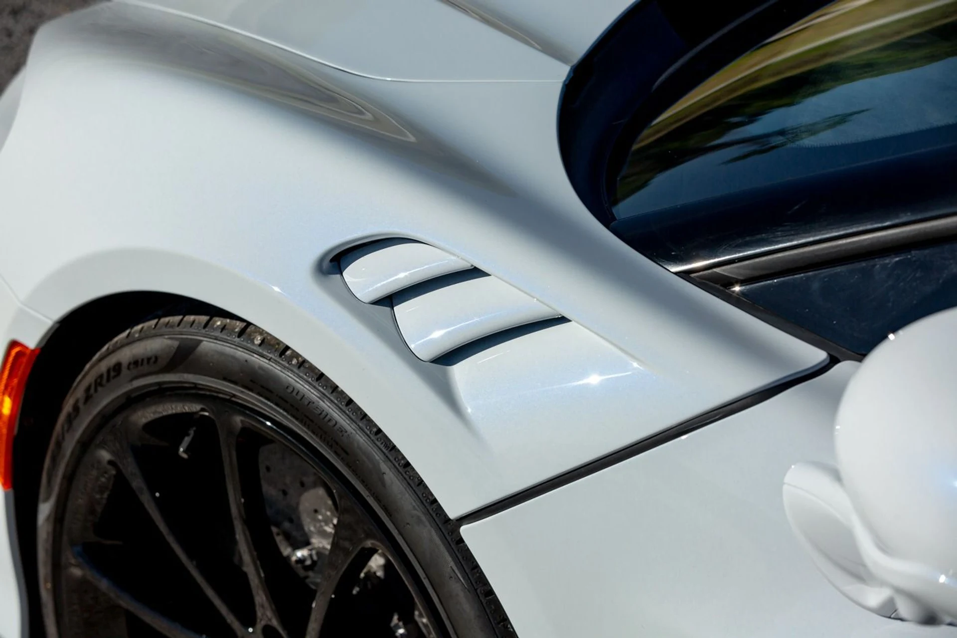 mph020_880224292_473_p21_l_c7b2165729