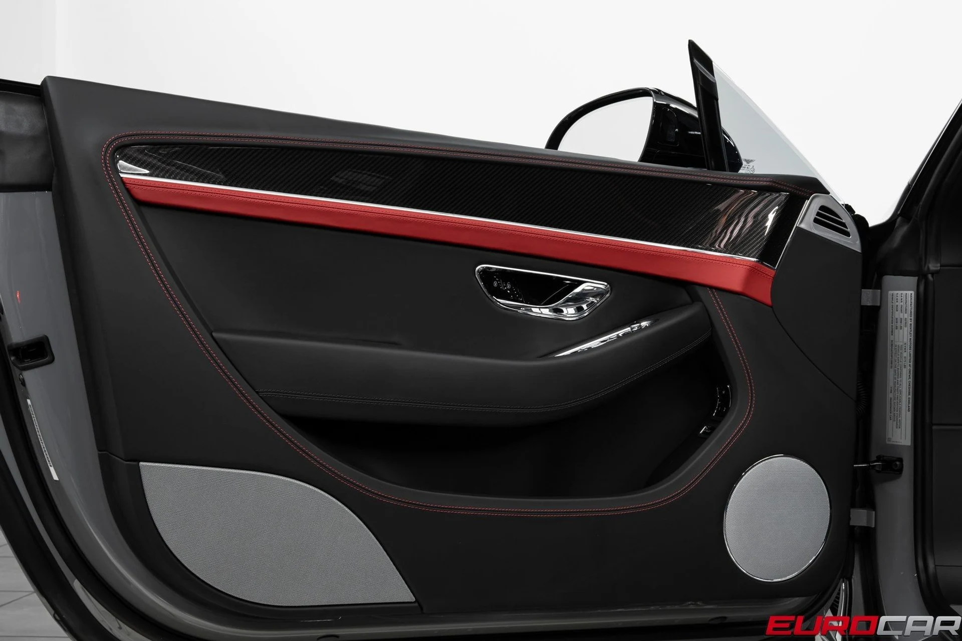 mph020_88256843_image_21_5faffb41c3