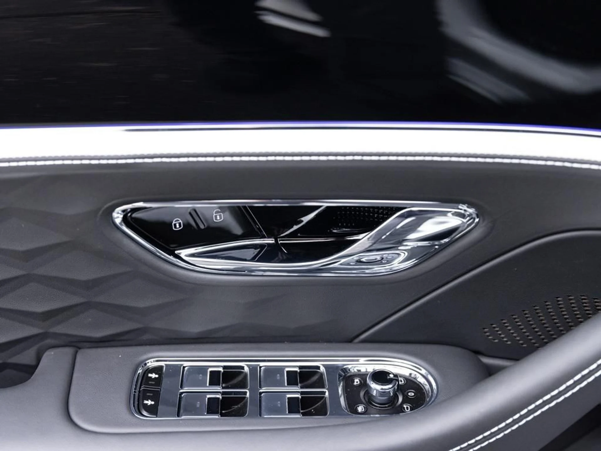 mph020_883243878_403809833_67c234266b5617b02de637aa_ad48362a90