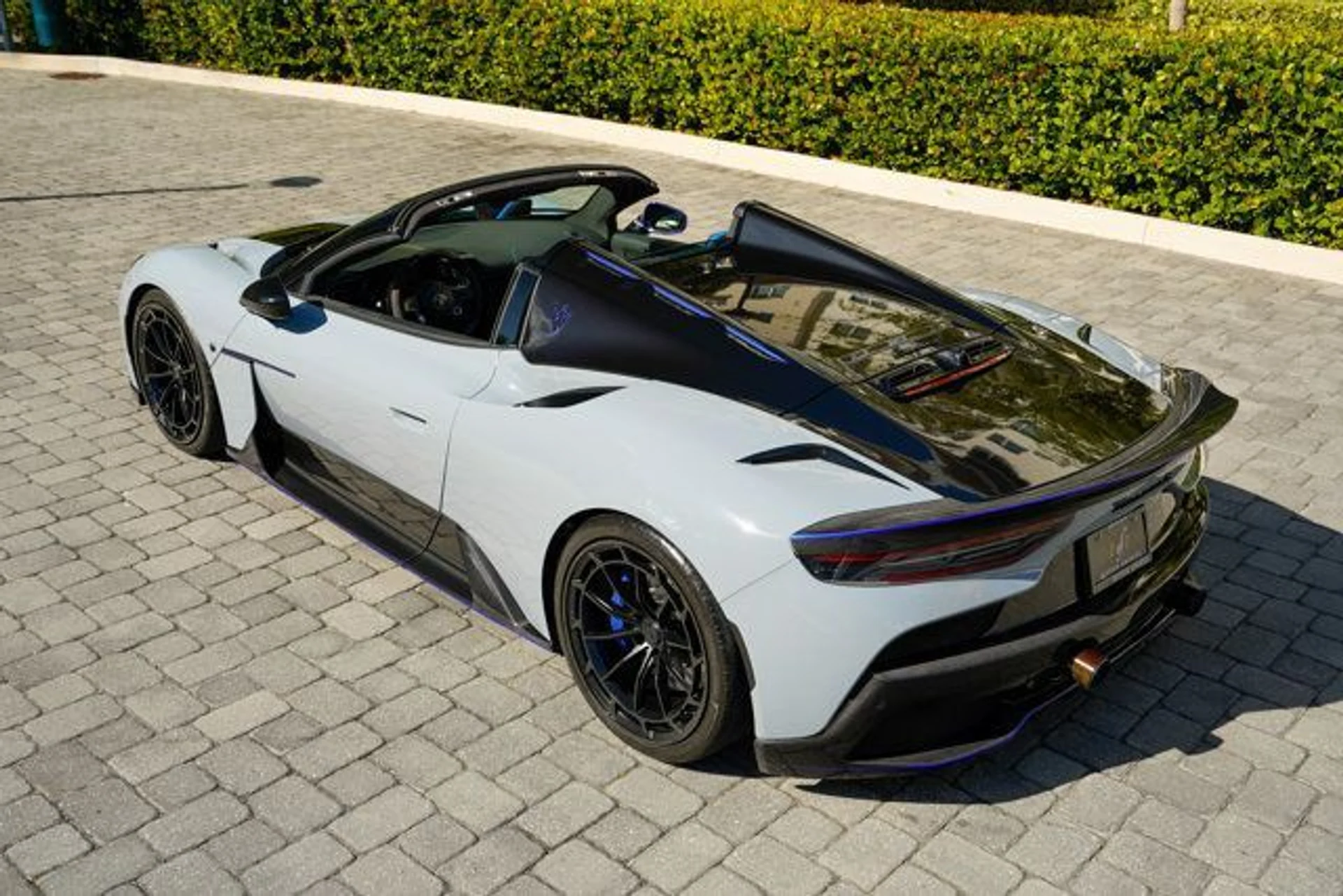 mph020_884455860_22967480_21_640_a28899748d