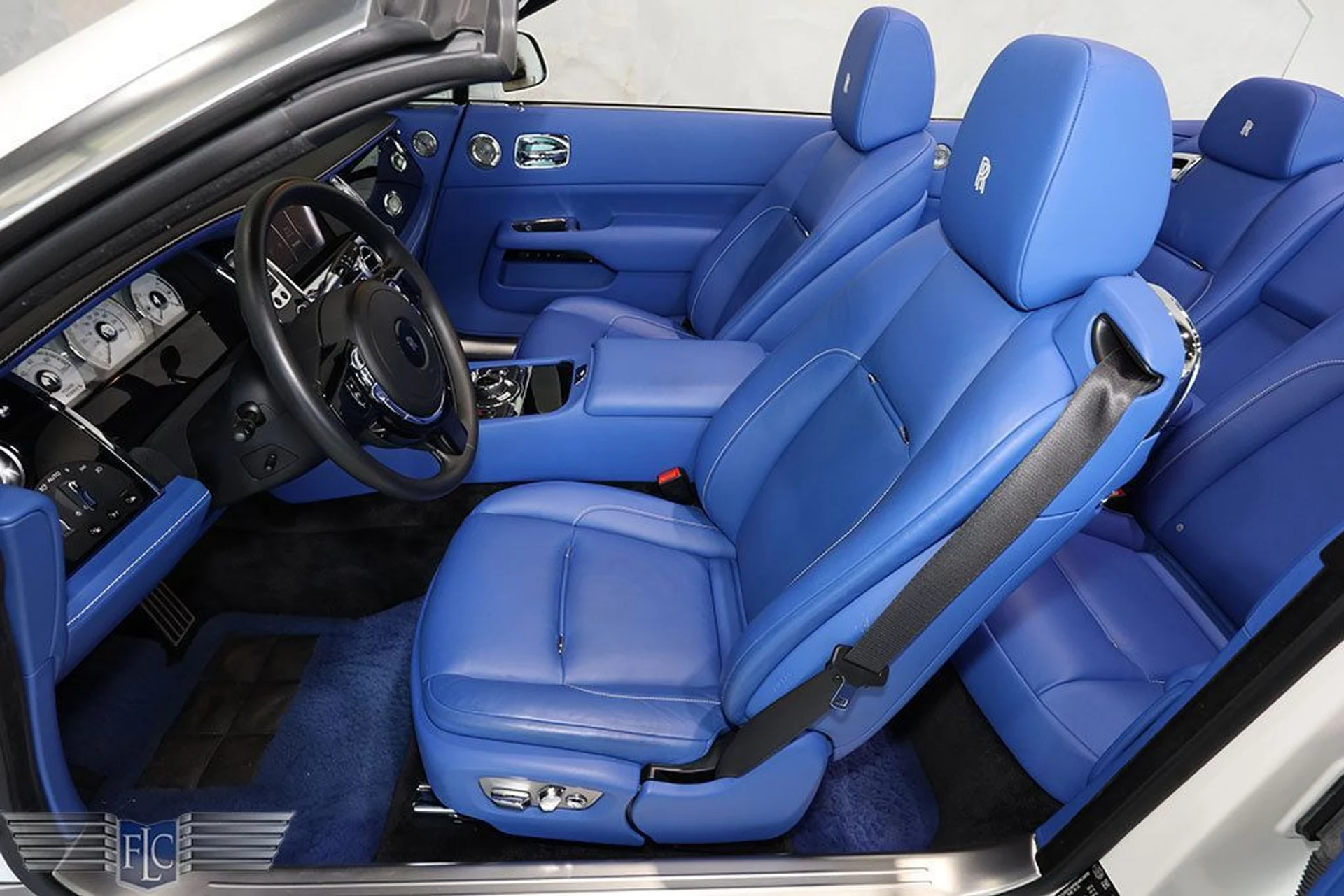 mph020_884992377_used_2020_rolls_royce_dawn_convertible_9689_22662057_21_1024_db34447ceb