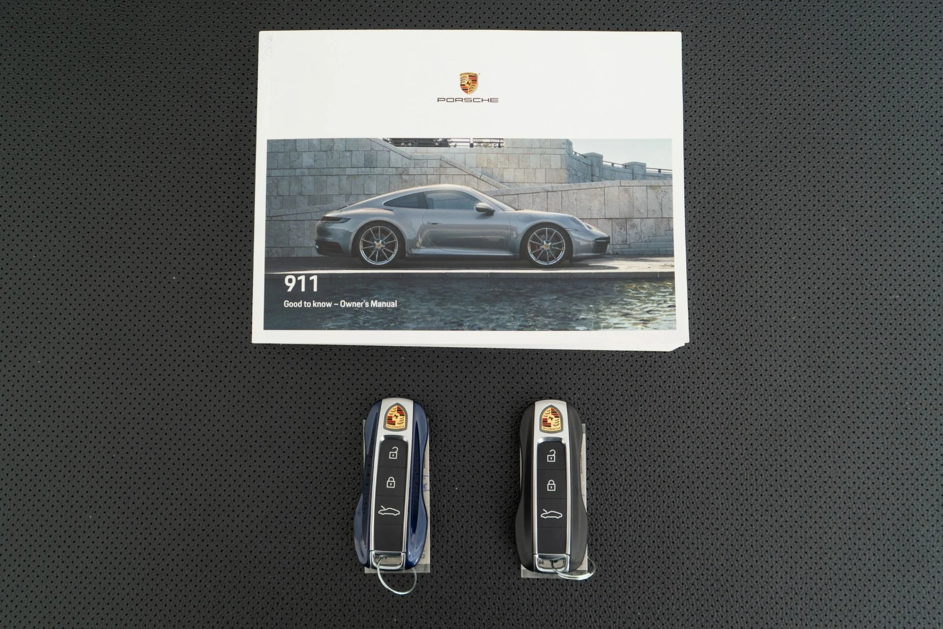 mph020_889146496_Used_2022_Porsche_911_Turbo_S_1758922499_8c7ceec61d
