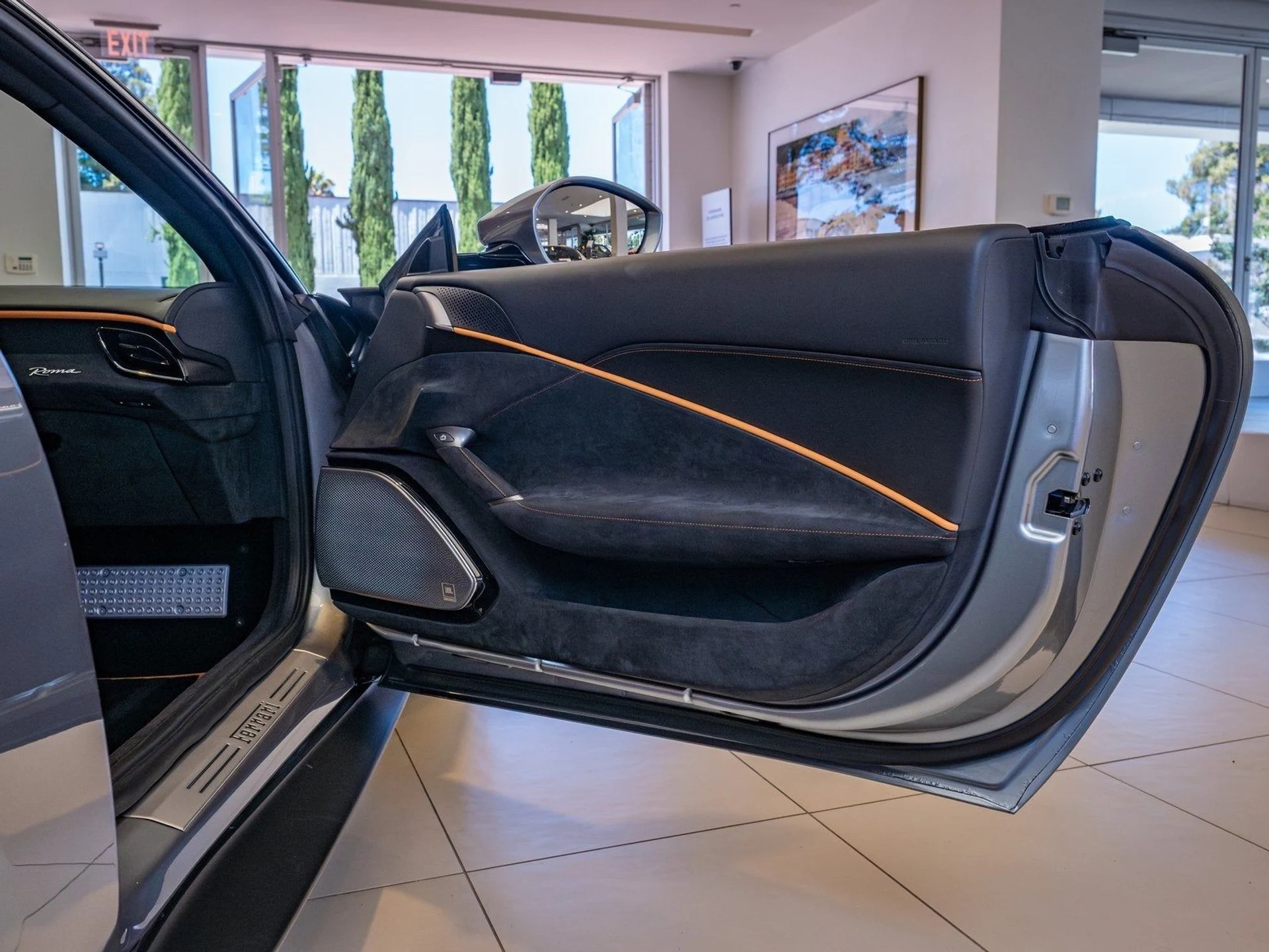 mph020_890493132_21_a47e811009