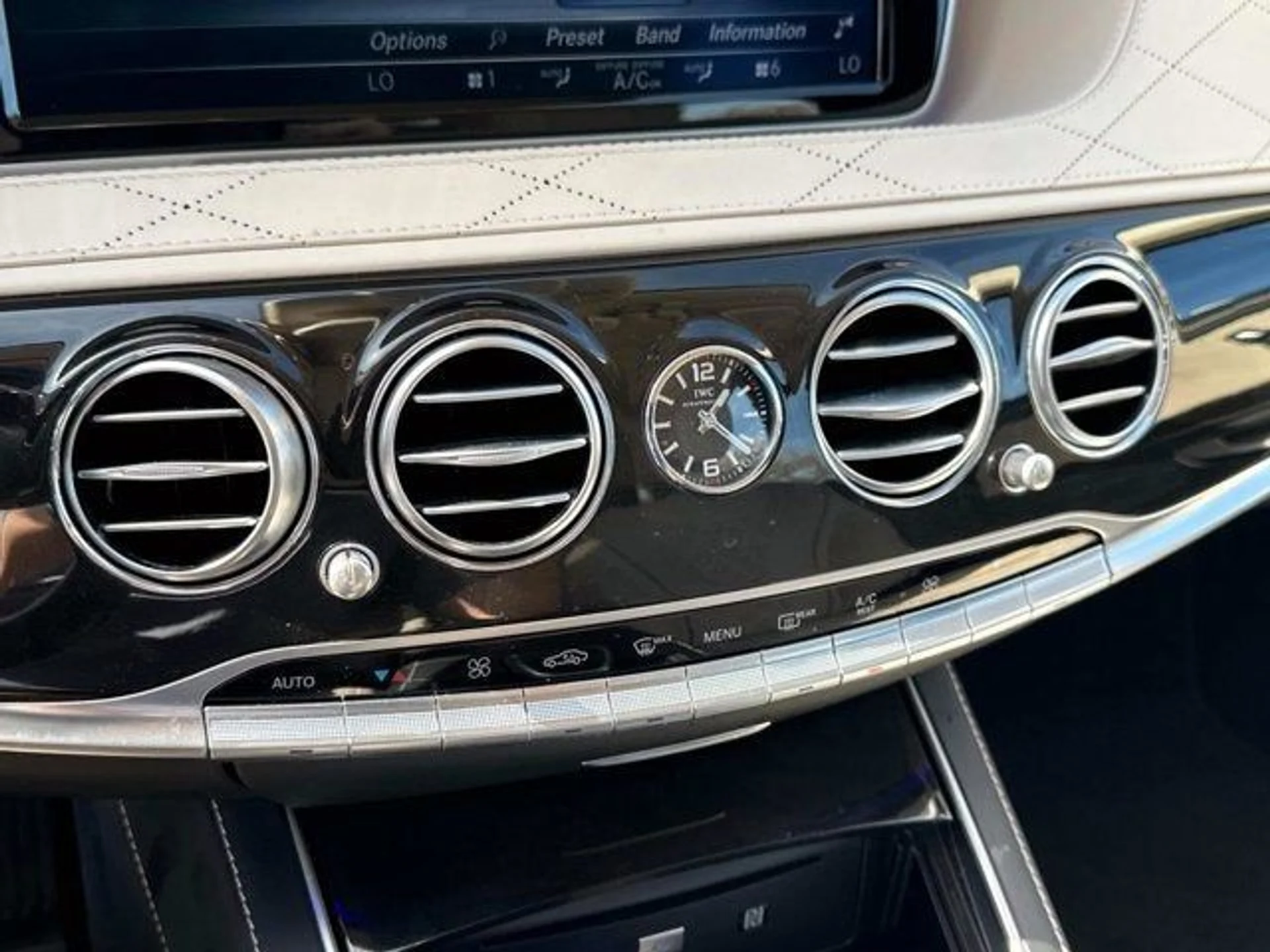 mph020_890654739_21_921cfa9695