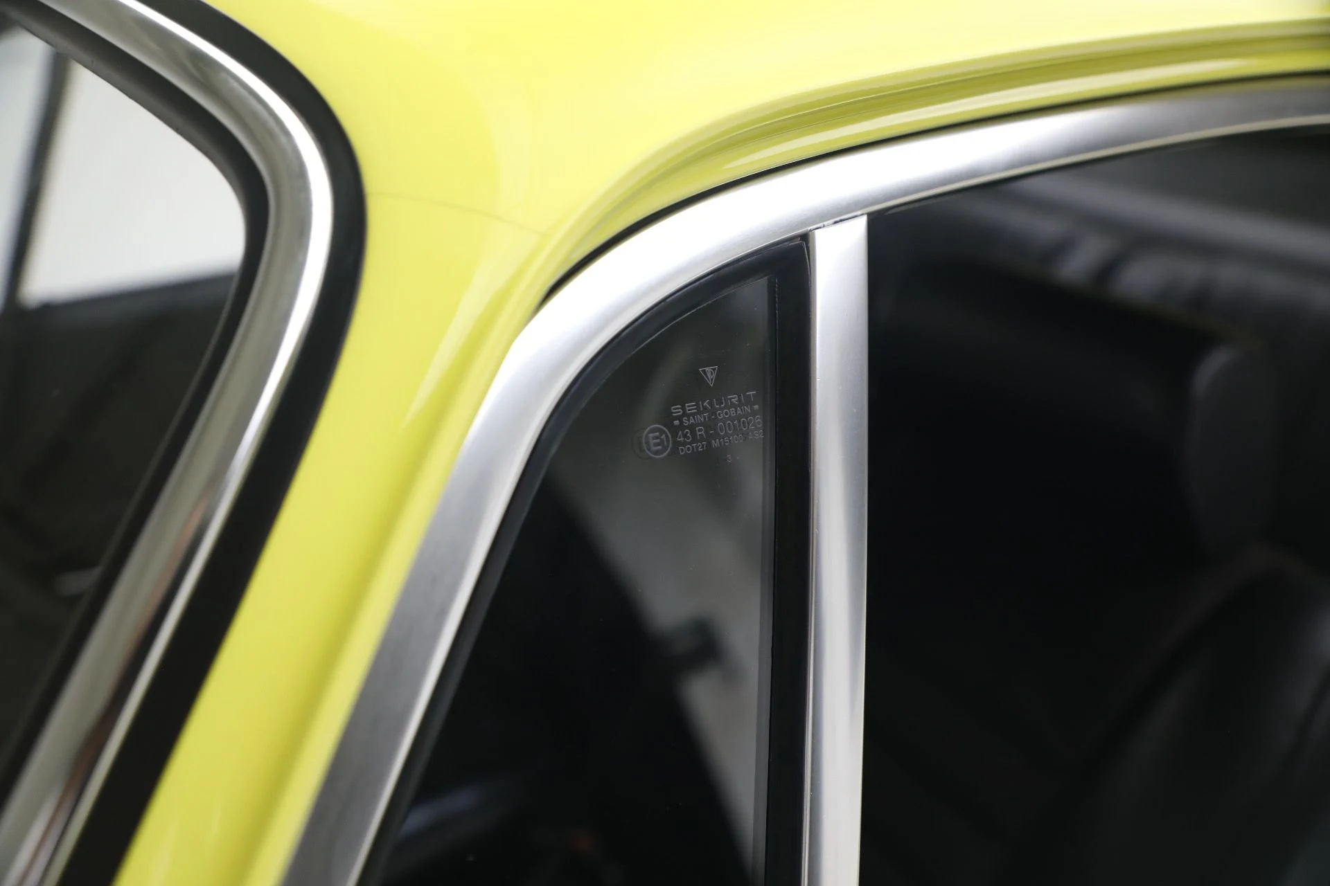mph020_891895134_Used_1973_Porsche_911_Carrera_RS_M472_1788297861_8086a599ef