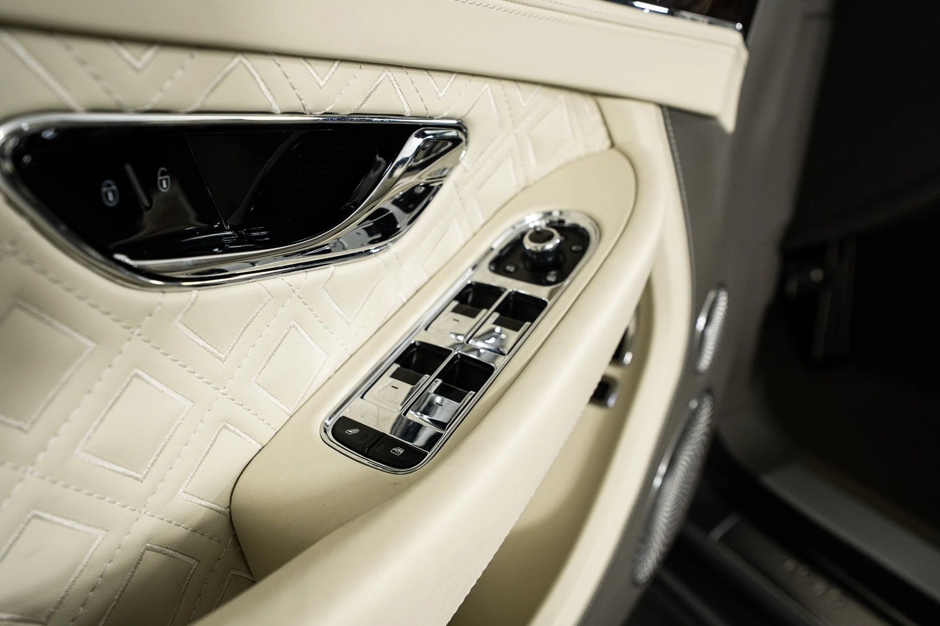 mph020_892697902_7cd53f51_251e_4b4d_ae6d_8696ed066605_6a0b33e371