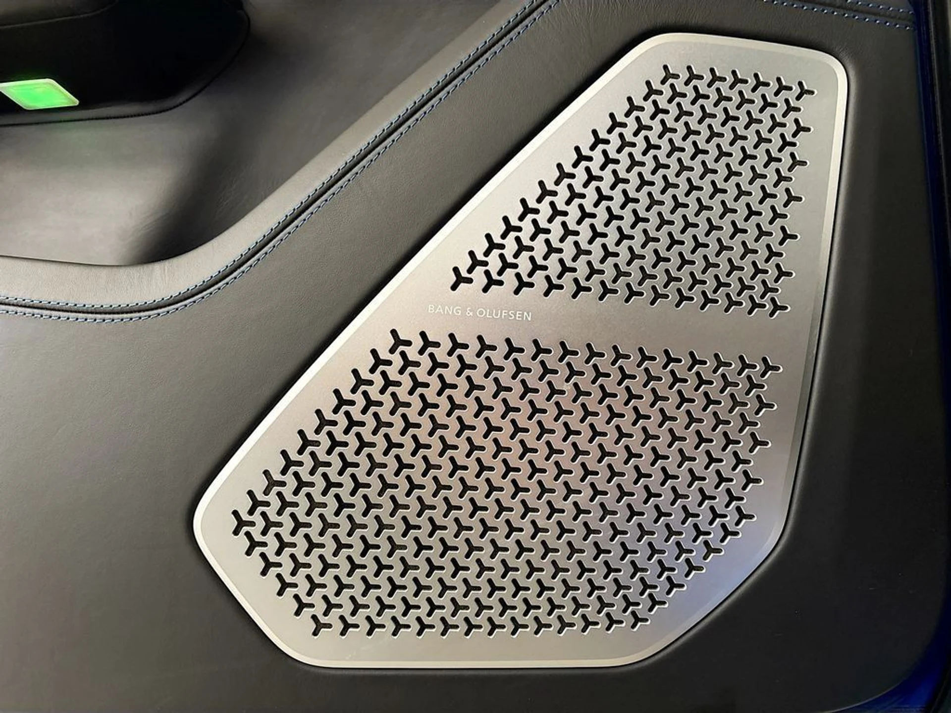 mph020_89410183_3b582a8116d21f9085526ee0fc7f17b7_278440ae7f