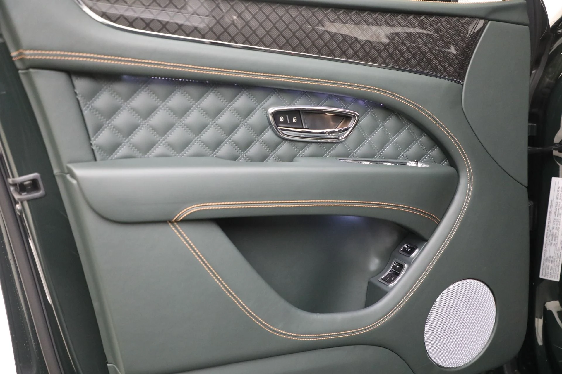 mph020_897117334_New_2025_Bentley_Bentayga_S_Black_Edition_c8f61559b2