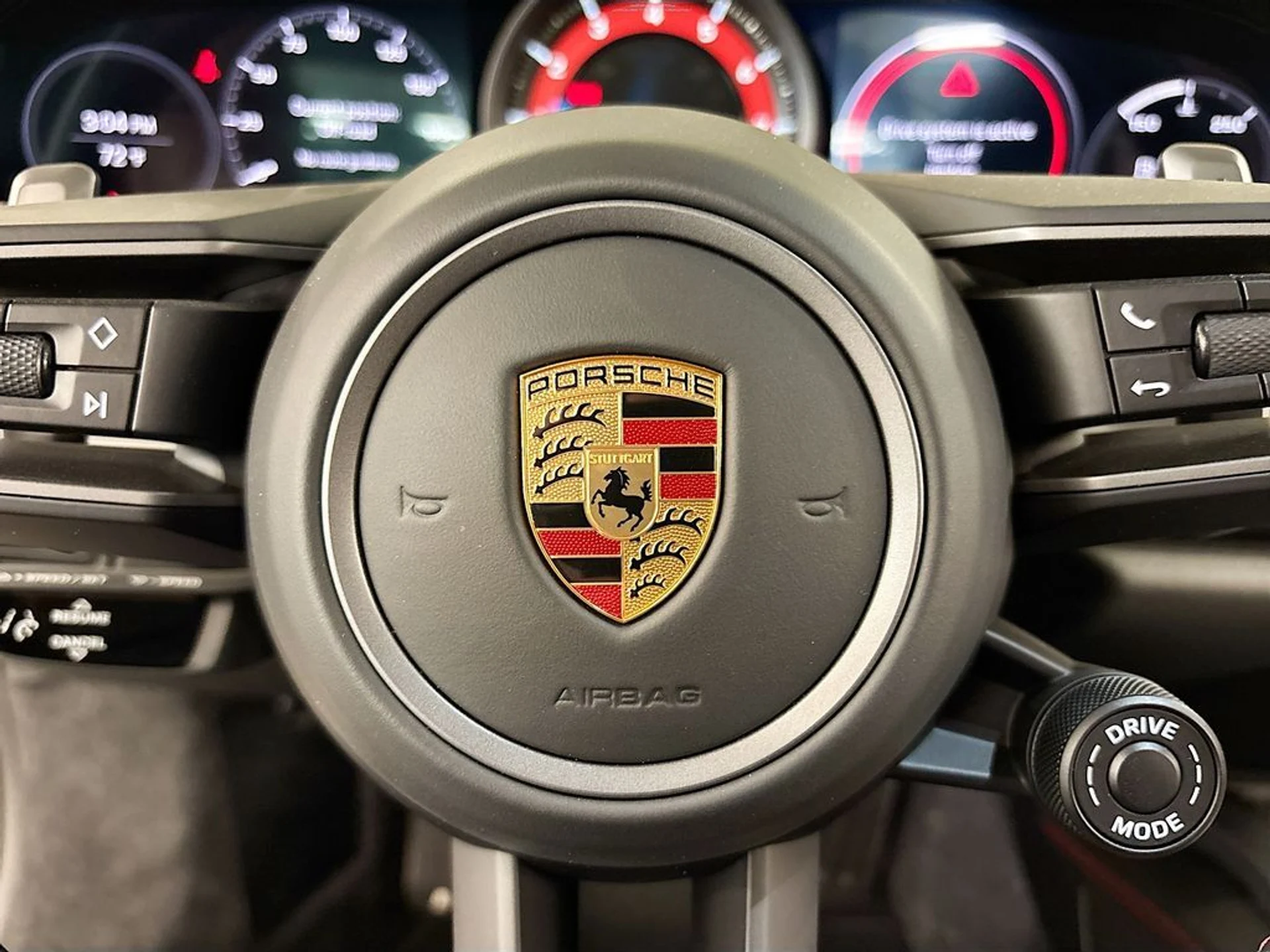 mph020_897588418_ac959f3b80e9546817bba77b9feaefbf_25c26360b8