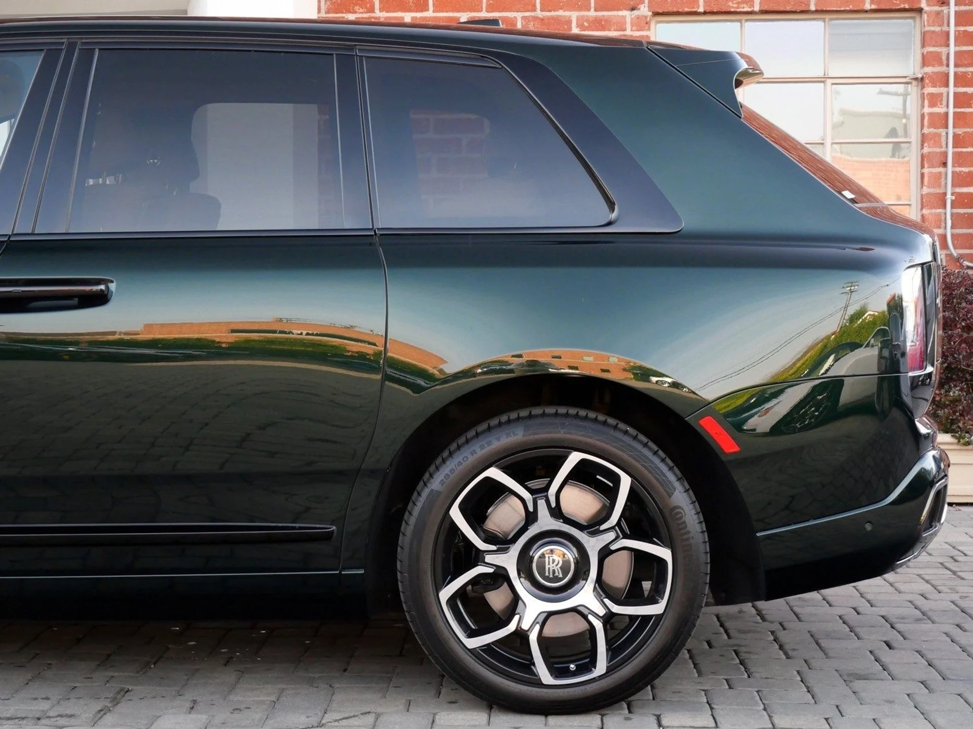 mph020_898291439_055a5d323b33e44272301a35f7c0846bx_a9de7b6746