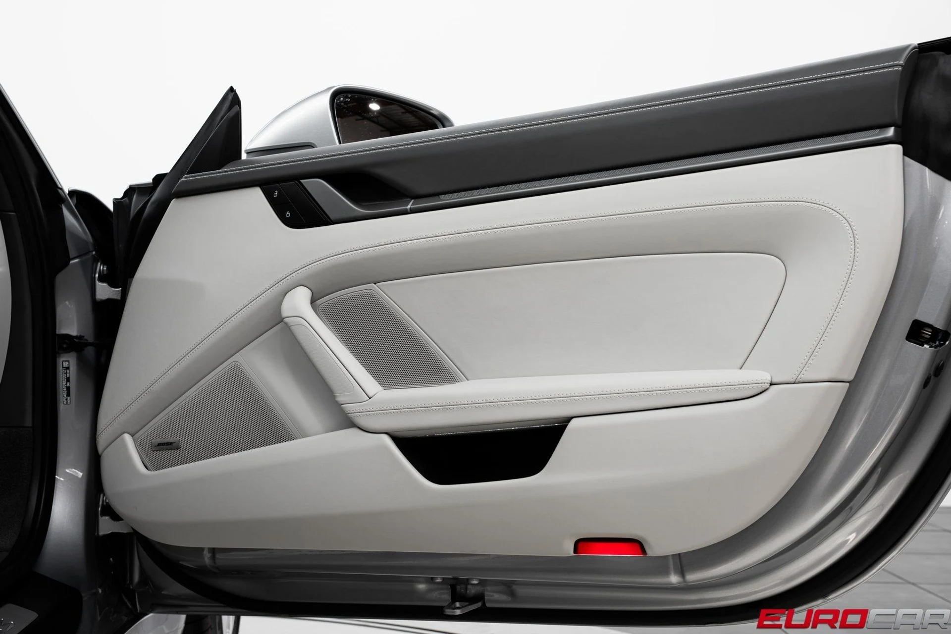 mph020_898672476_image_21_0ae8f1abb9