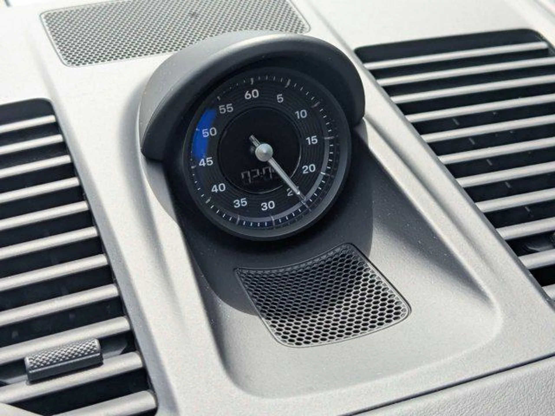 mph020_900629901_n_Zq_H5p_ML_Ew_Zz_B_Dcmfhuic_RJL_Cg_48cdf92518