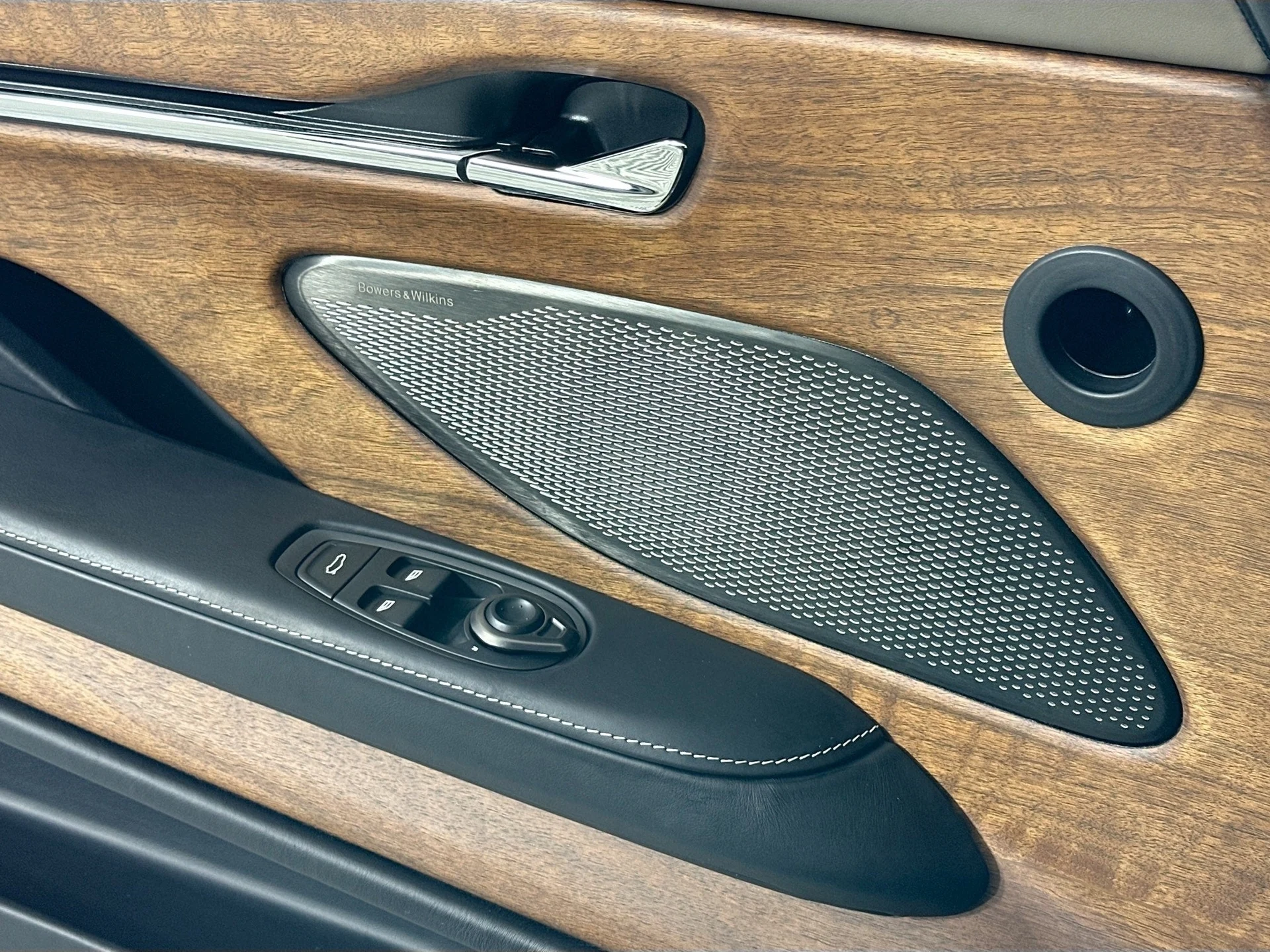 mph020_901180787_21_de0f673df0