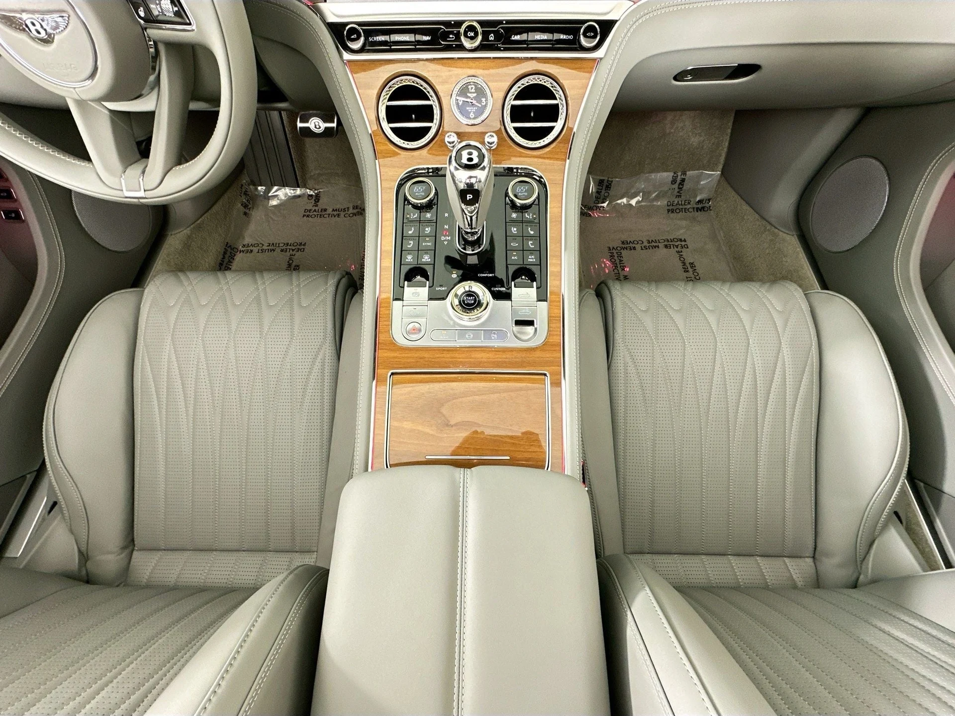 mph020_902453490_21_4f5dcda9bd