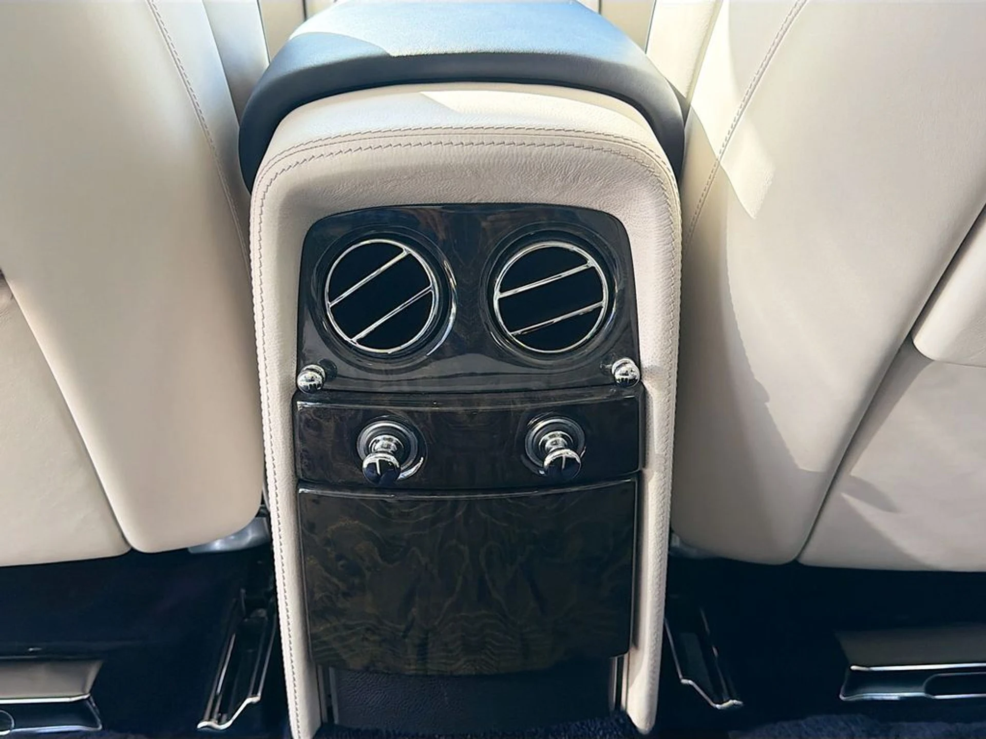 mph020_903465551_27920872a7138c3c79ba212aa64fc2e9x_1c121baaa7