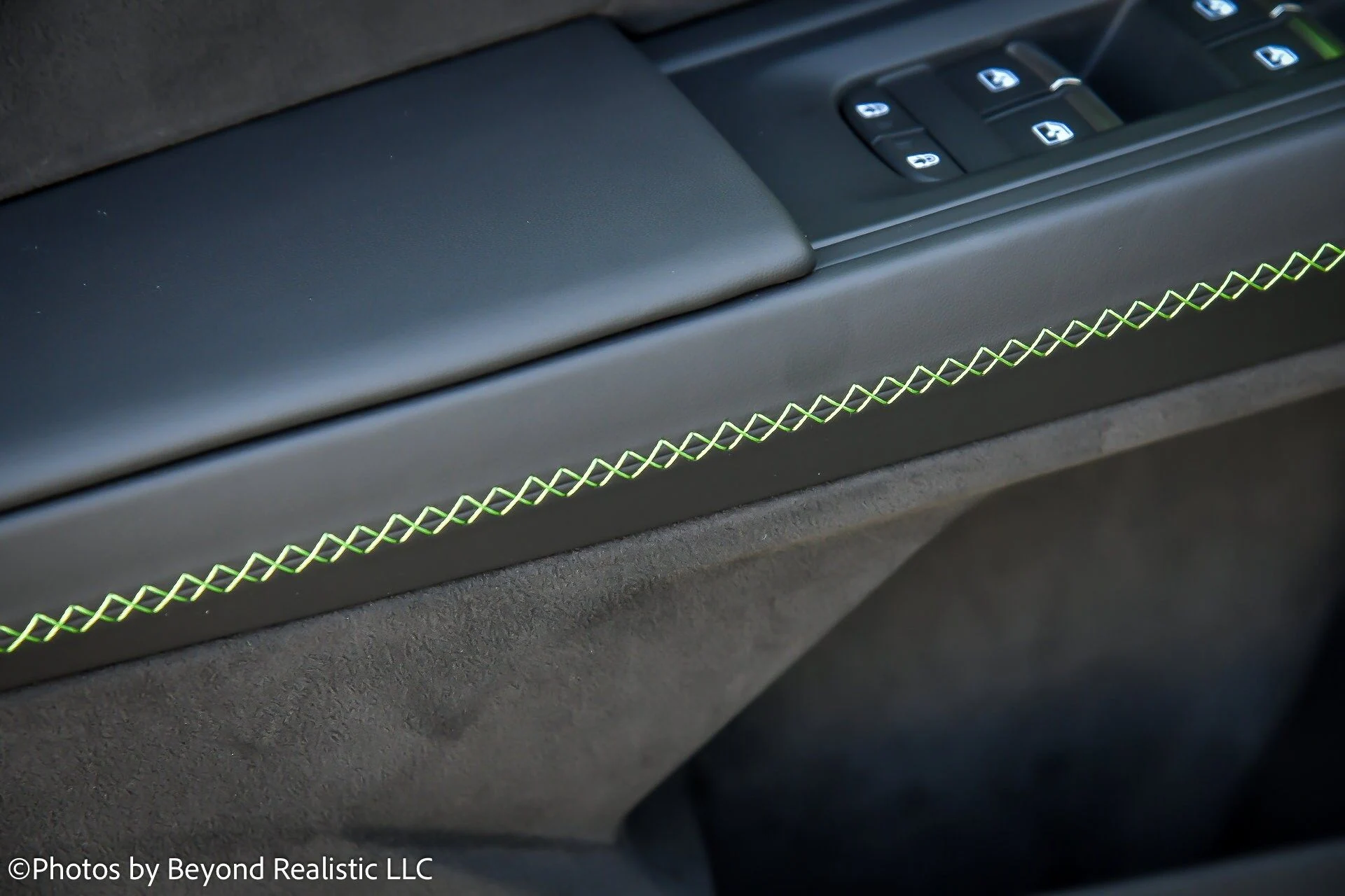 mph020_908460410_3b1f12c83d88d44c124ec1db44f16052x_5f4f03bca6