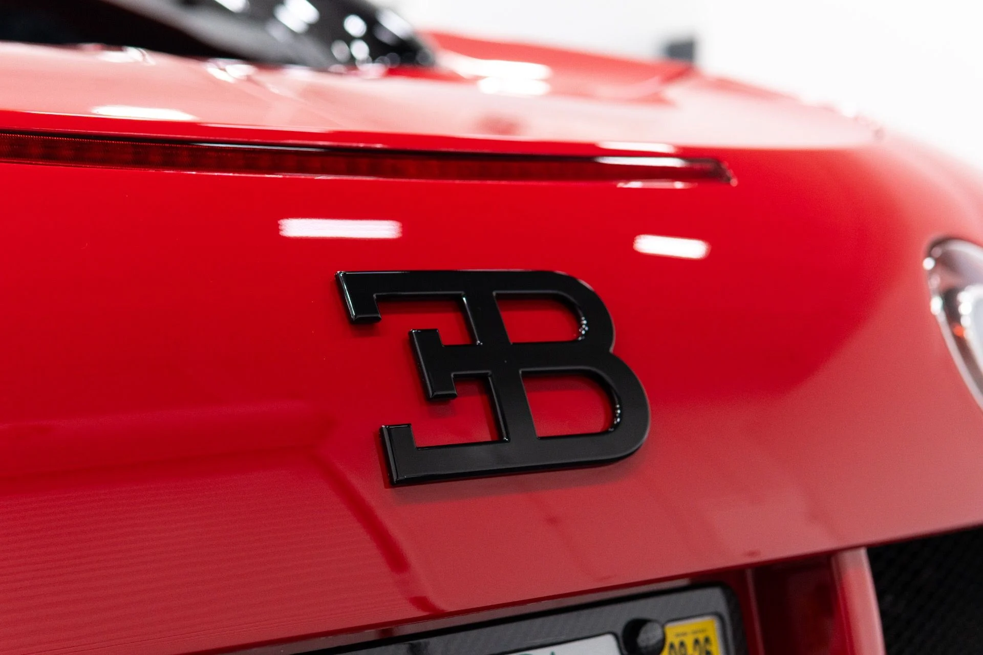 mph020_908919107_Used_2008_Bugatti_Veyron_164_1769463944_ca8184070a