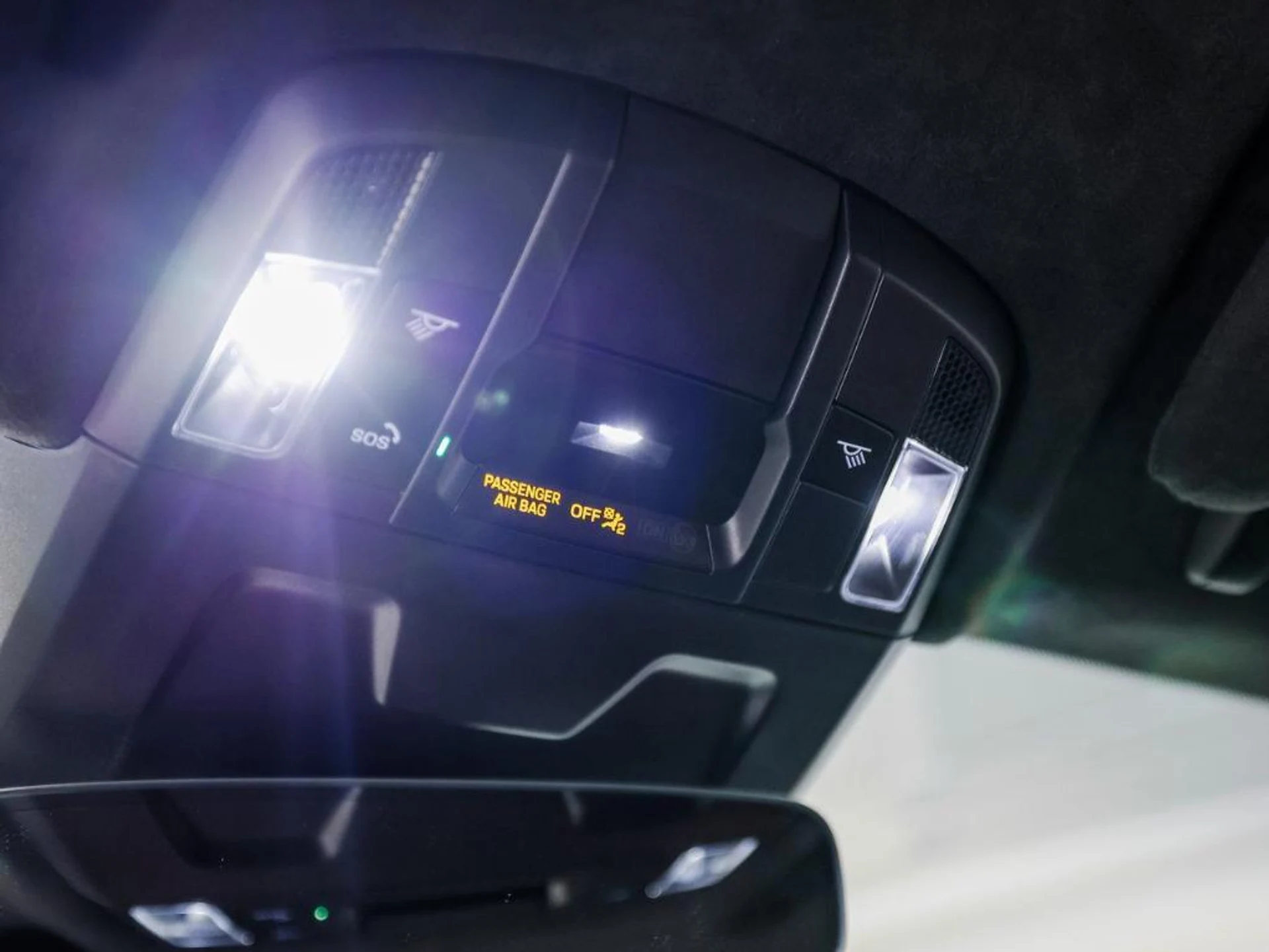 mph020_909322134_5wdy_SN_SEM_Pa_S5s_PA_Gu_Si_Vz78_A_19d3272b8d