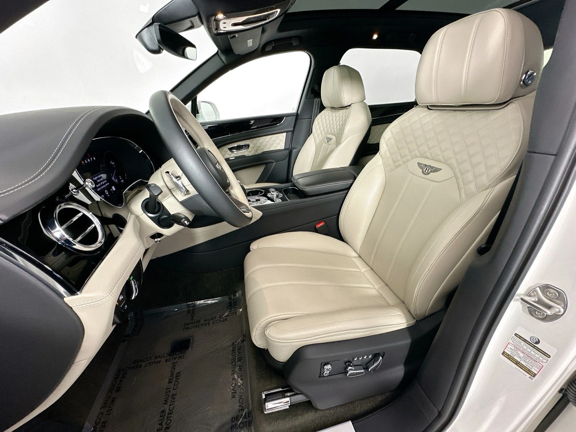 mph020_909882092_21_1773035bca