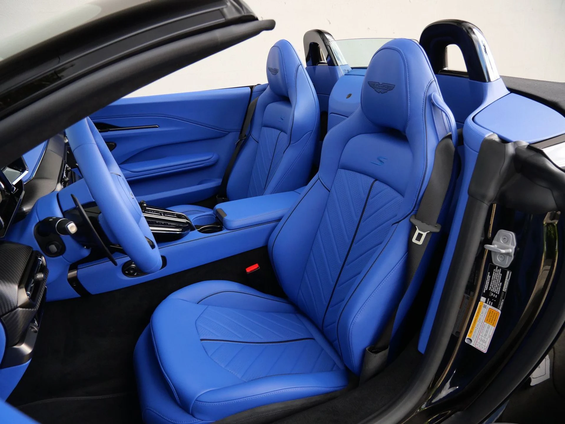 mph020_913017259_4dbcfd01f7404d6fbc3a15954bc00434x_400dd03d6c