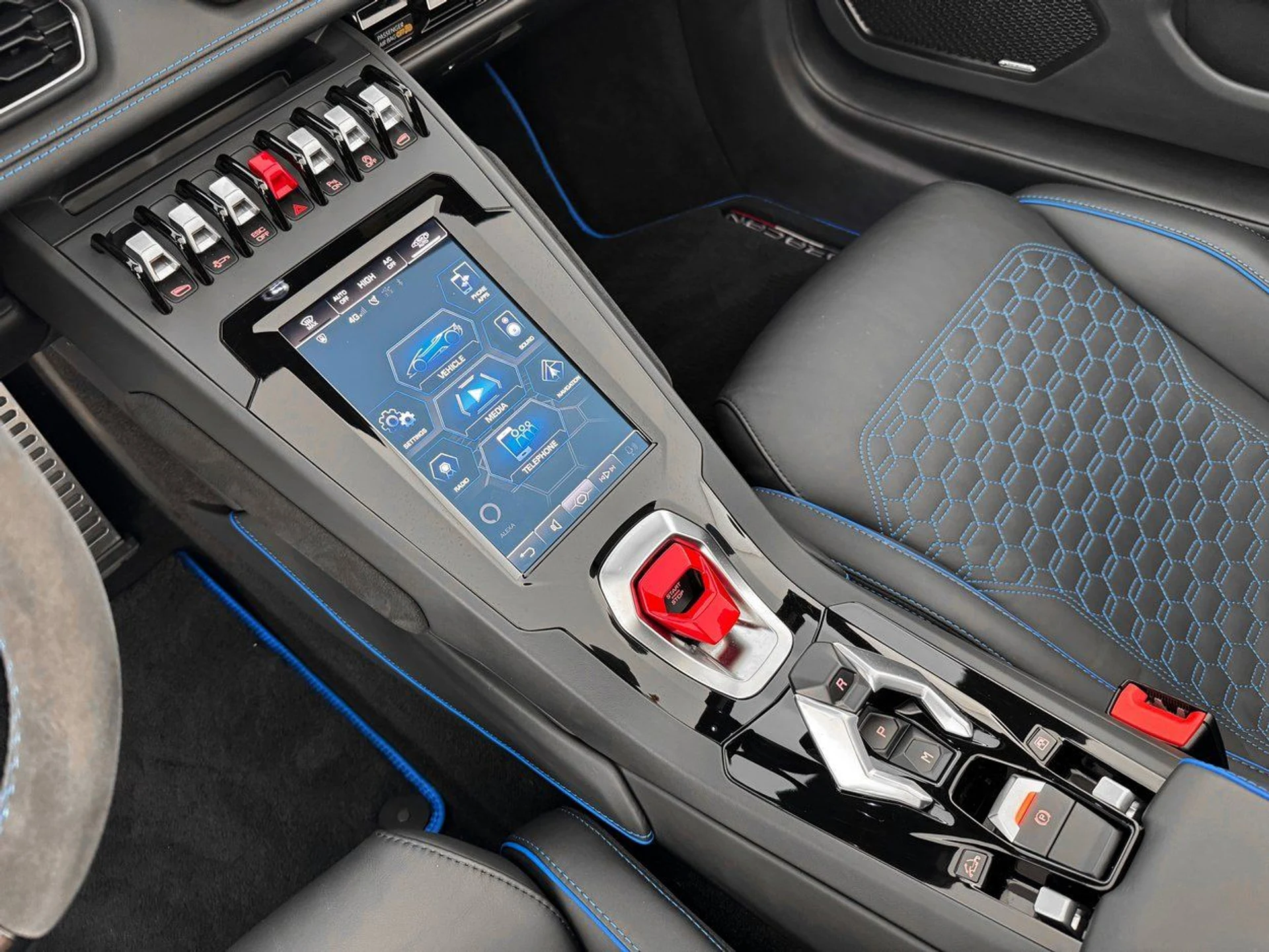 mph020_913484717_5ce6c3483ddb2e9a7236bda3c4f9f60dx_14a82e97cd