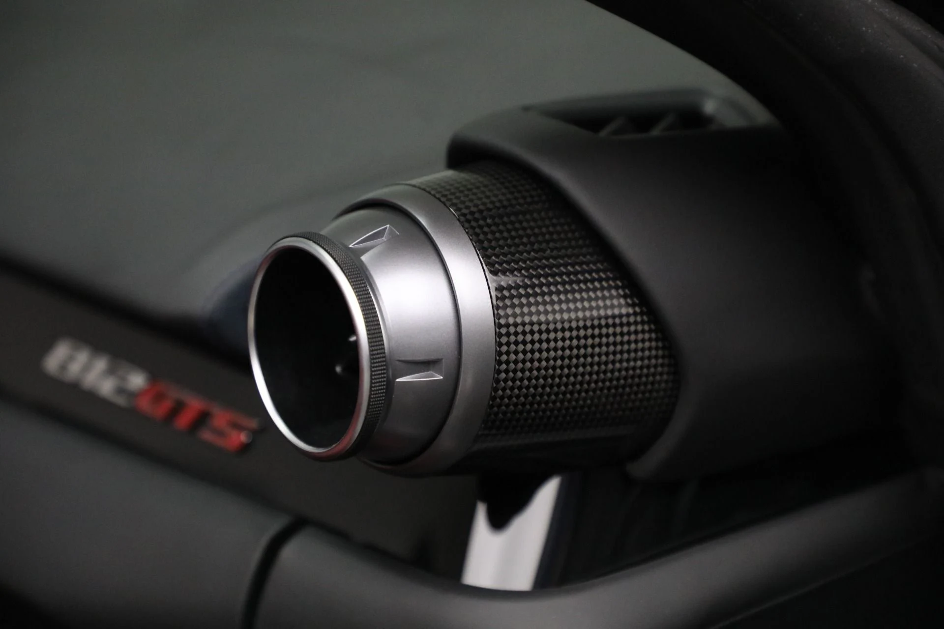 mph020_914157675_Used_2022_Ferrari_812_GTS_1760996900_6185031f10