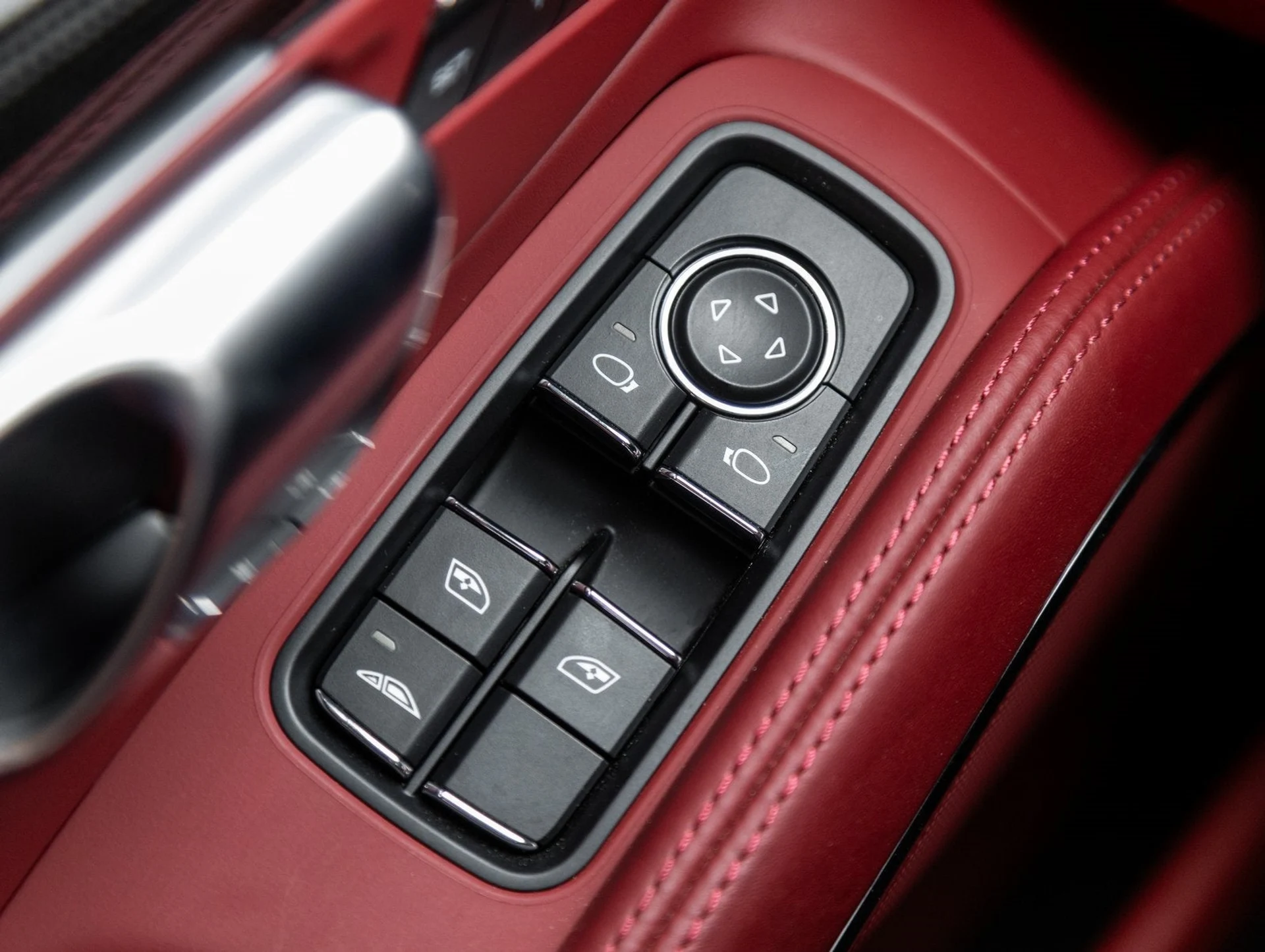 mph020_91422808_21_547a653ec6