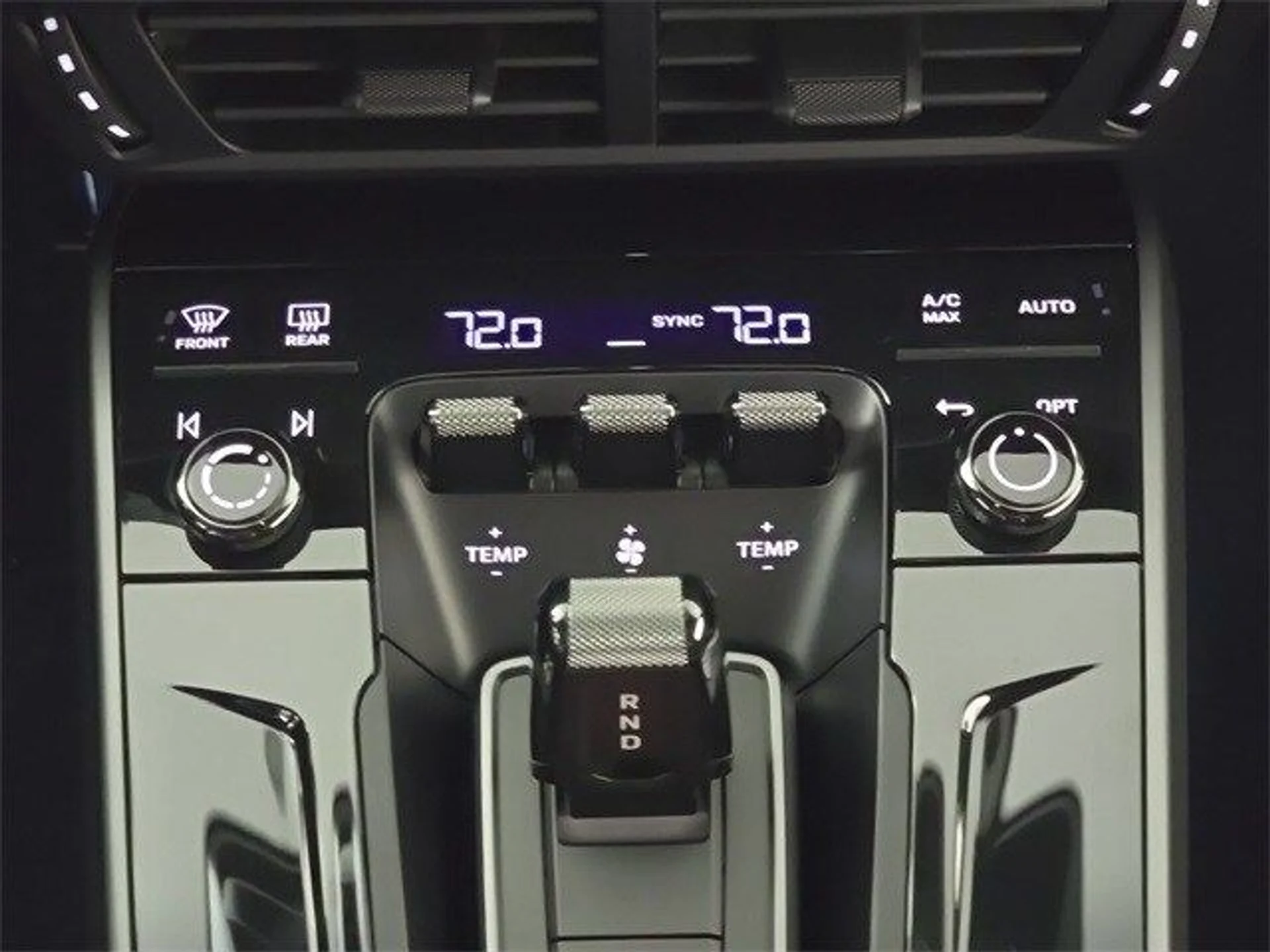 mph020_916134400_47cdd421ee48153c77b1f5daf550fc77x_11565464c5