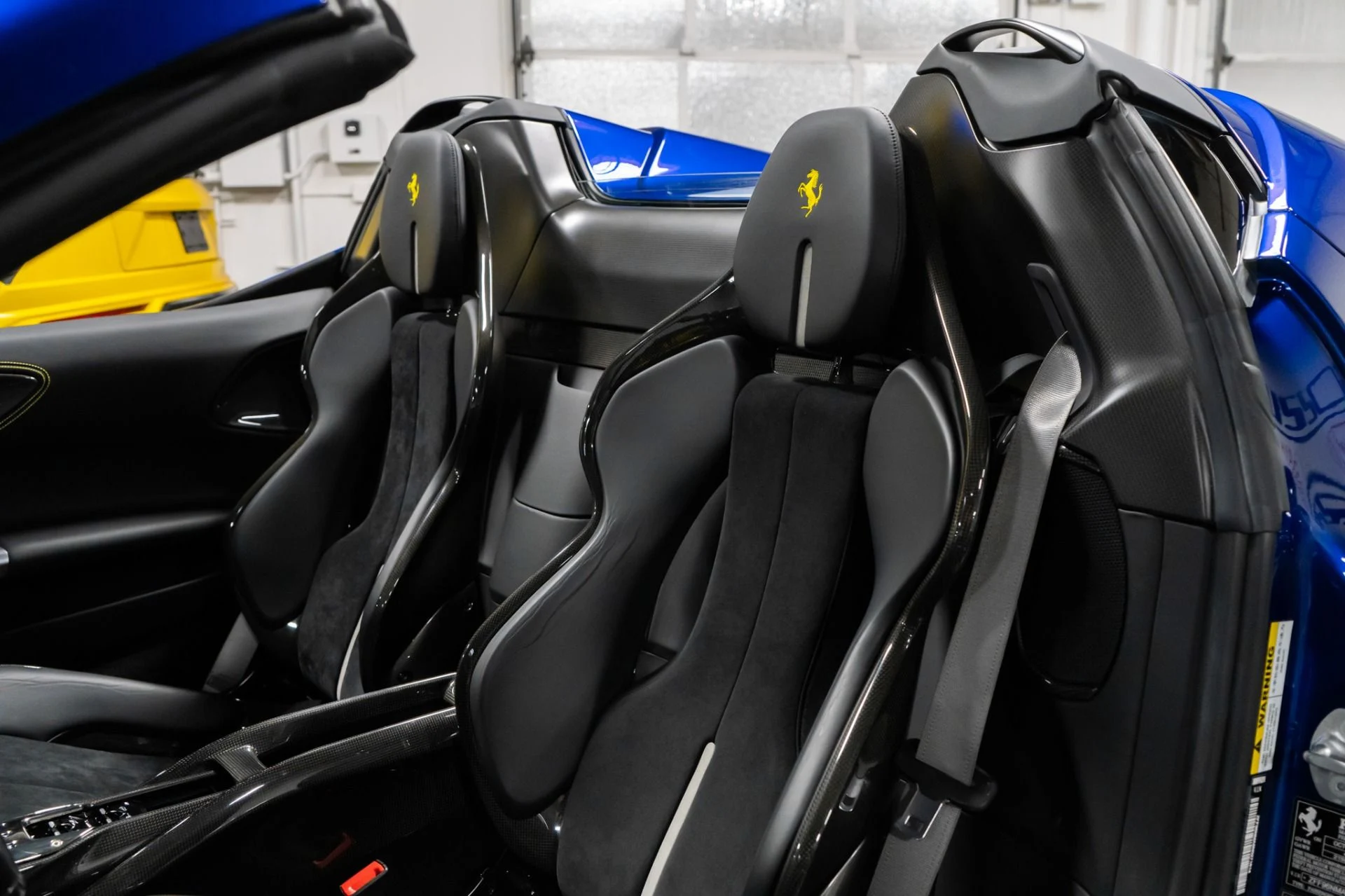 mph020_916216130_Used_2022_Ferrari_SF_90_Spider_Assetto_Fiorano_1757958945_af4158fb0b