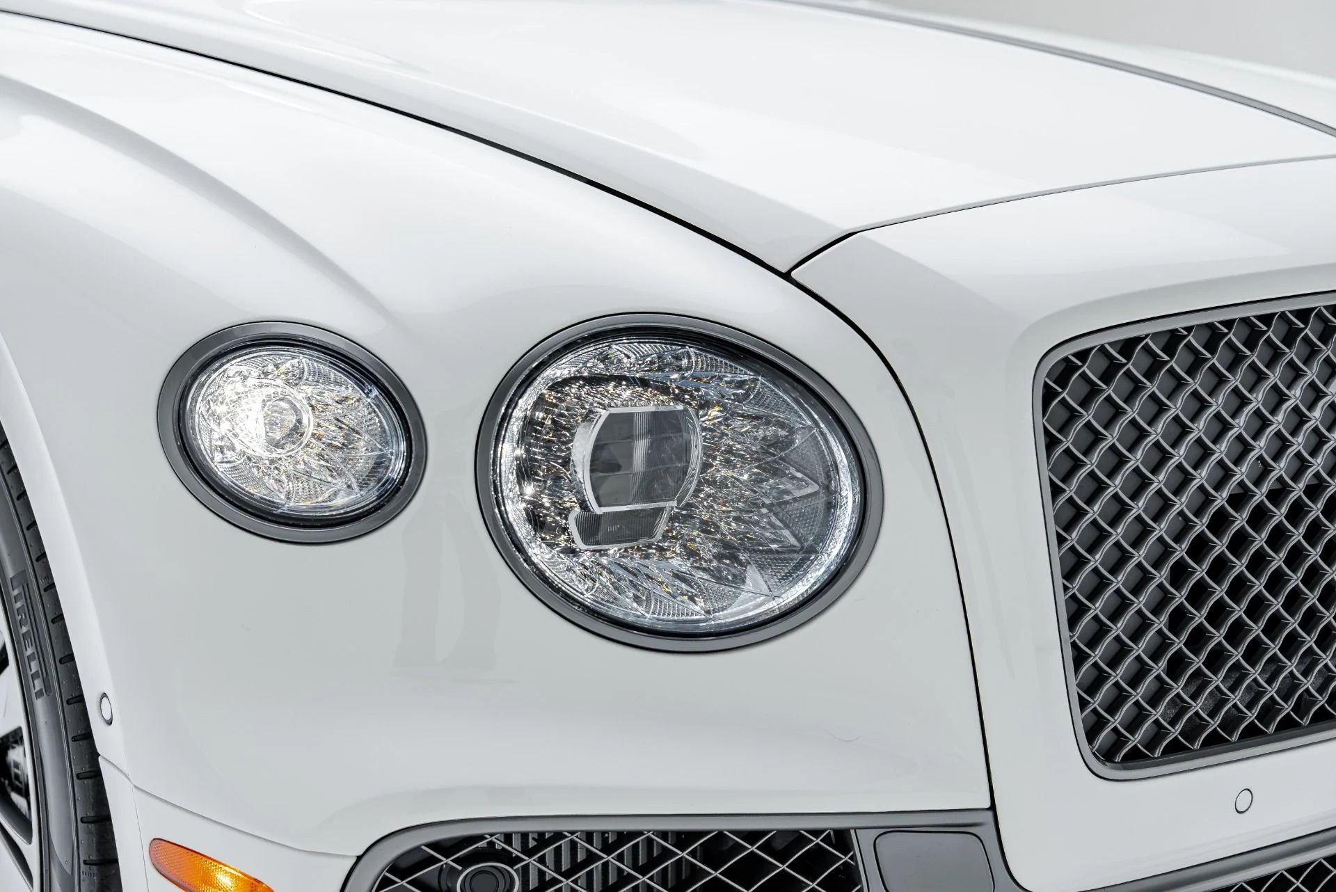 mph020_917715709_Used_2024_Bentley_Flying_Spur_Speed_1793378269_78cf730b2f
