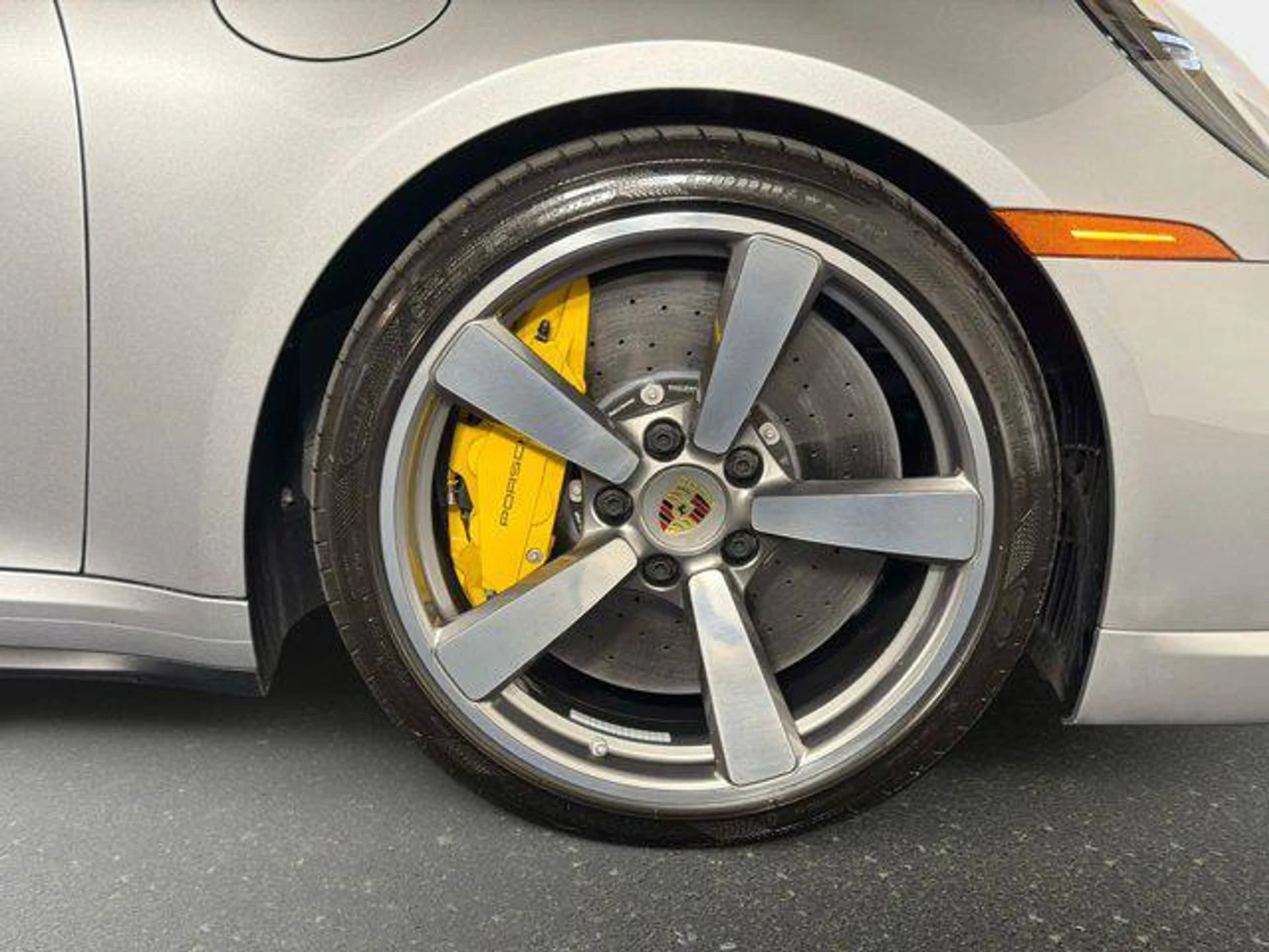 mph020_919100204_mel_Kh8_G1mu4ela8ohd_F8_Rrv_P0_XY_6c5789ea7e