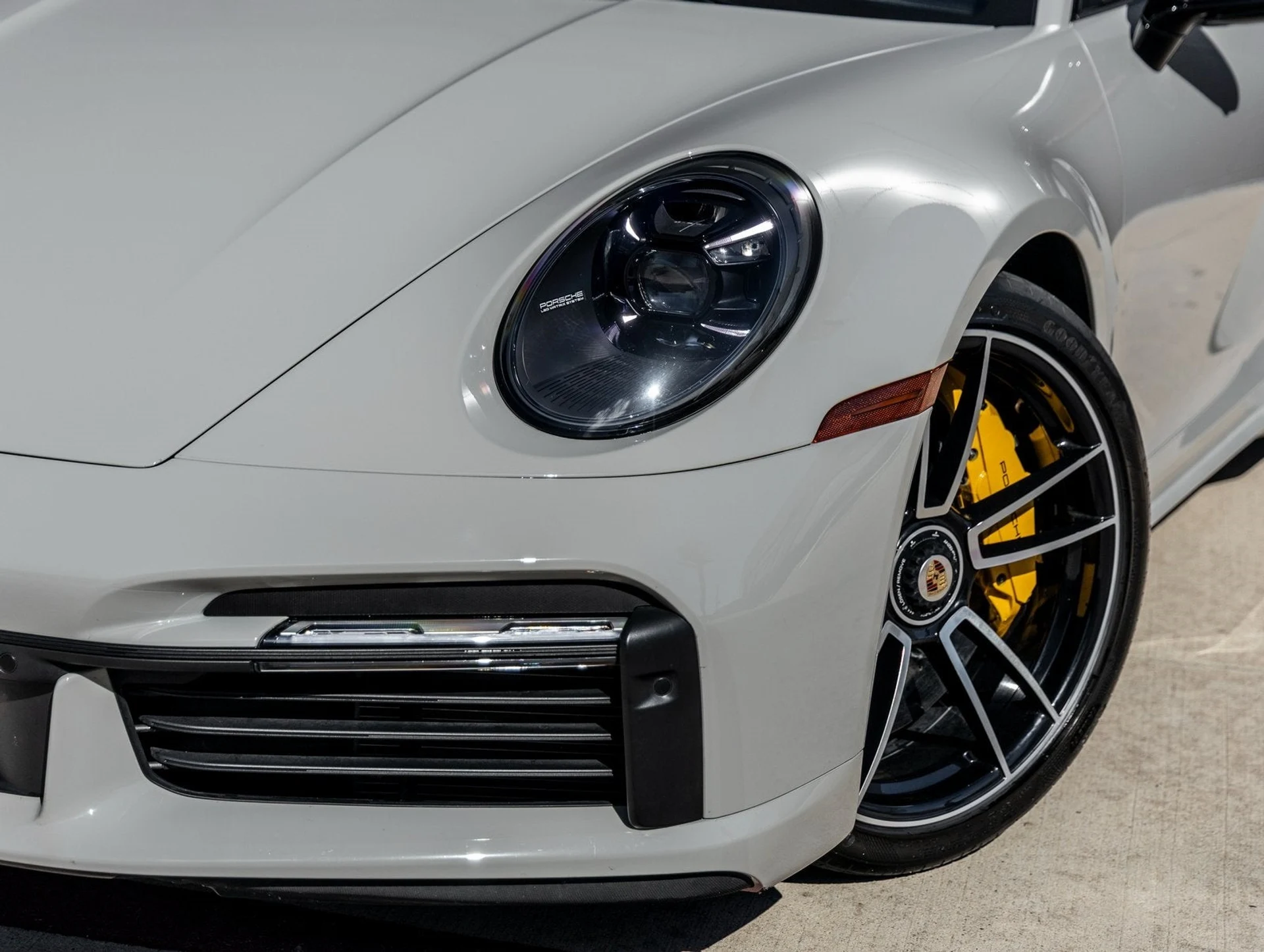 mph020_921723854_21_96a2c001bf