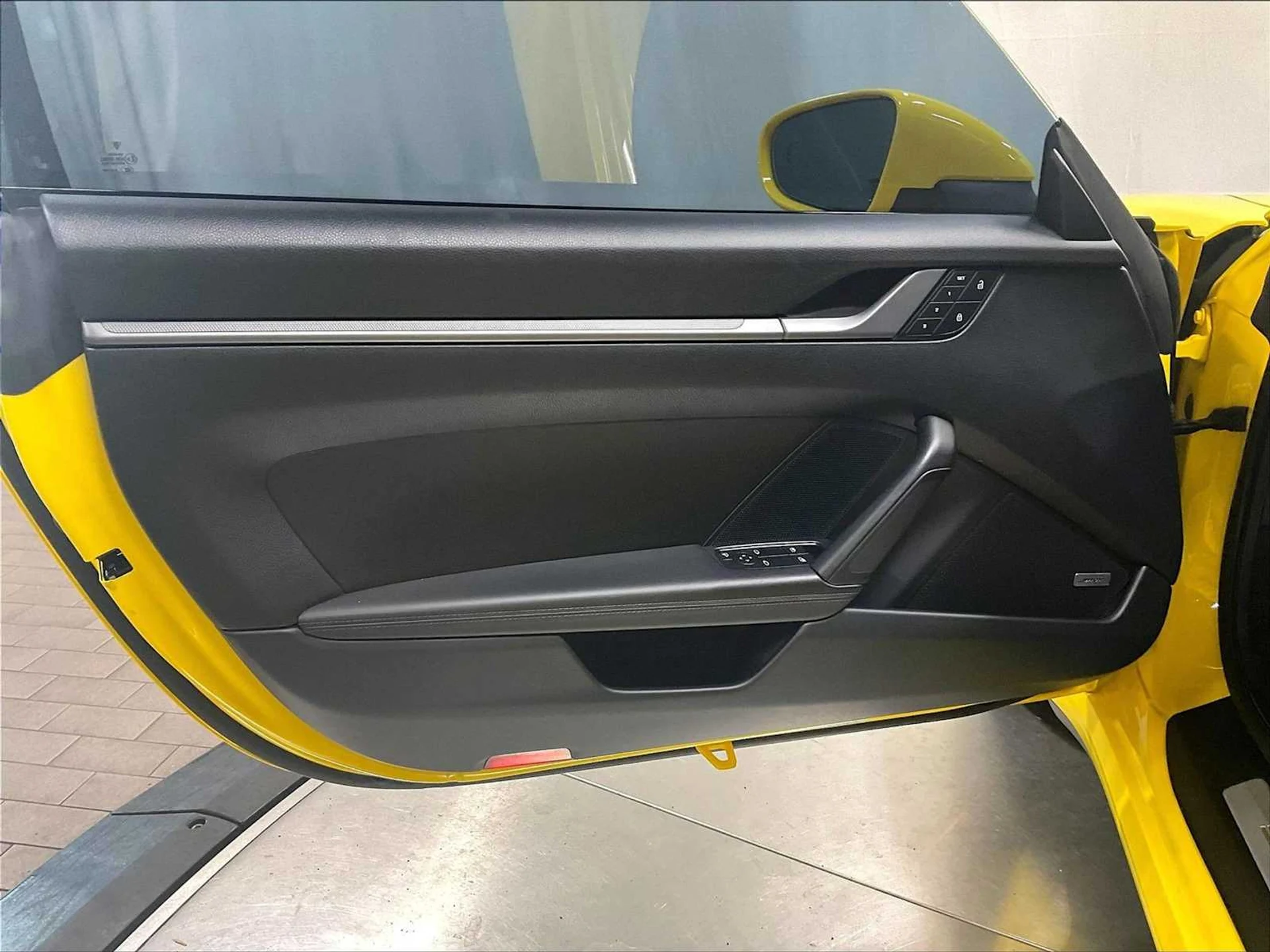 mph020_928070578_c3636761c61ce0b1dcbd91a3c37bff7ex_b398ef5d53