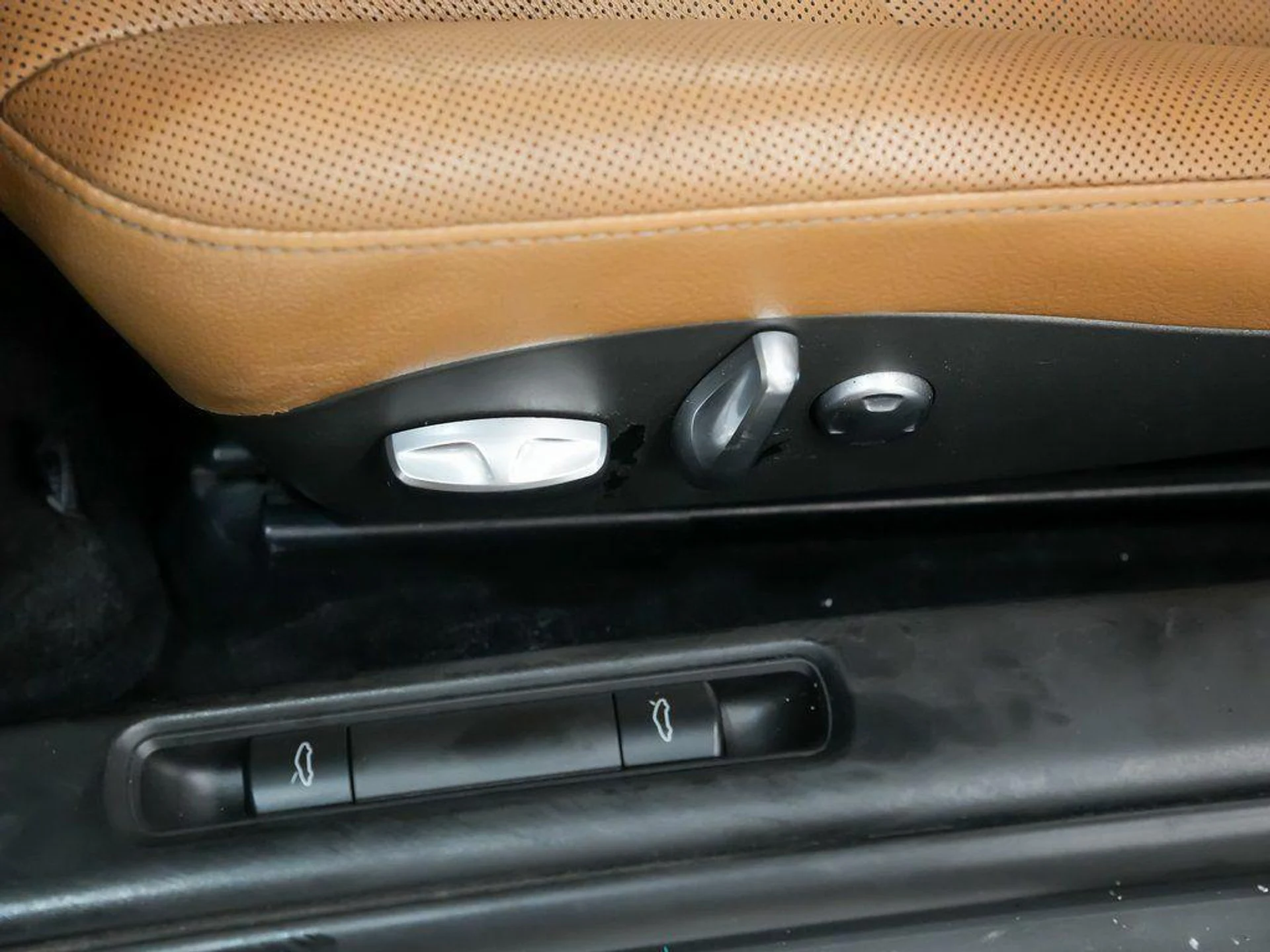 mph020_930469109_GG_9_VR_Nj33k_D7_7rvw_Cjv4ev_W_Nnw_5b25bf9df1