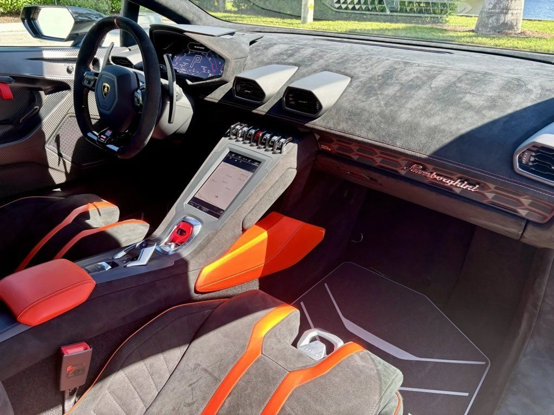 mph020_937155993_caaa91ed1383f9ac0657a472844e3274_b5315396ba