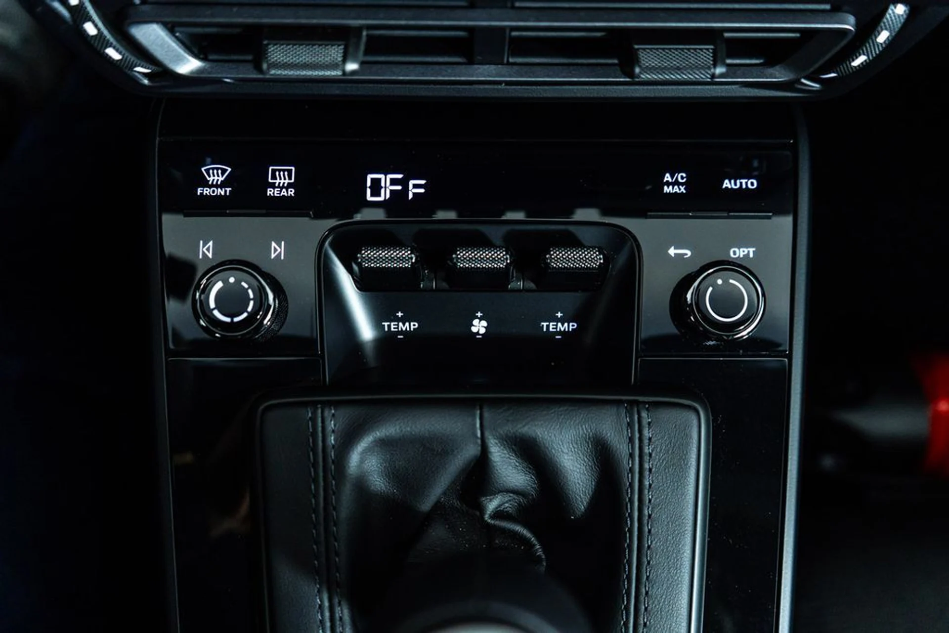 mph020_938410433_c3d357d9_01f6_4a88_b968_420f9a000451_a915d8f5f8