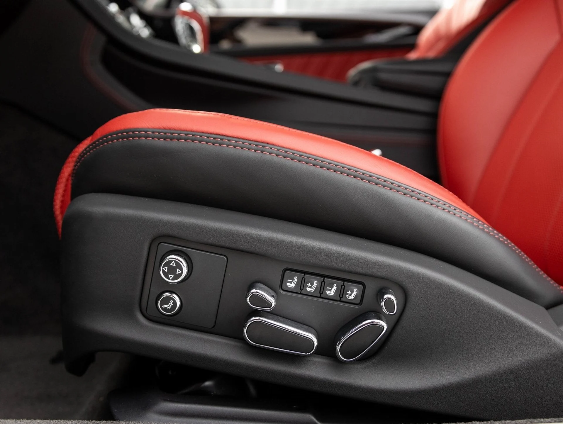 mph020_938856461_21_8c0a5a147f