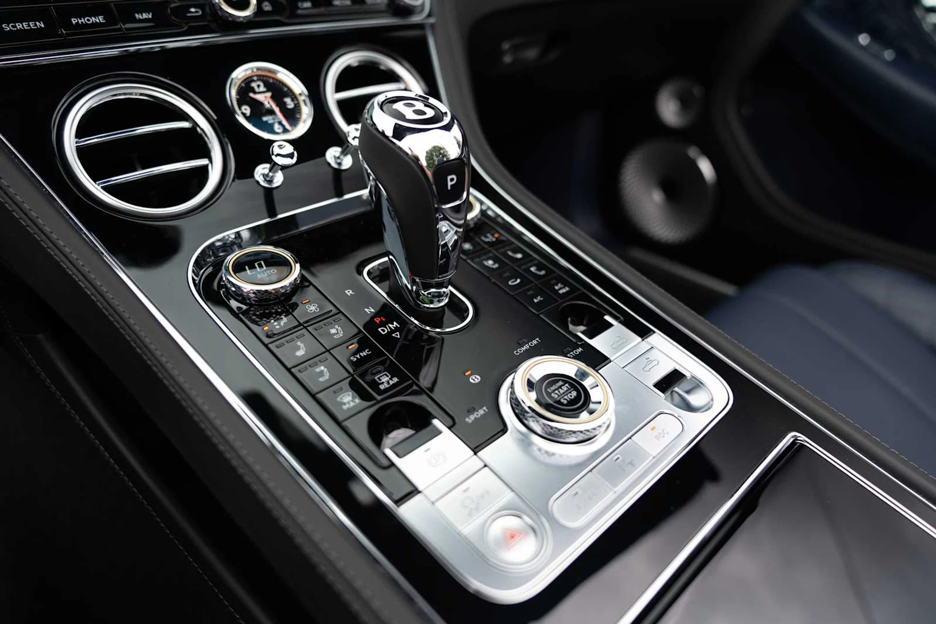 mph020_943565235_7dc0d736a99e6f6a5a3c5f3e3c784054x_5f01f65f3e