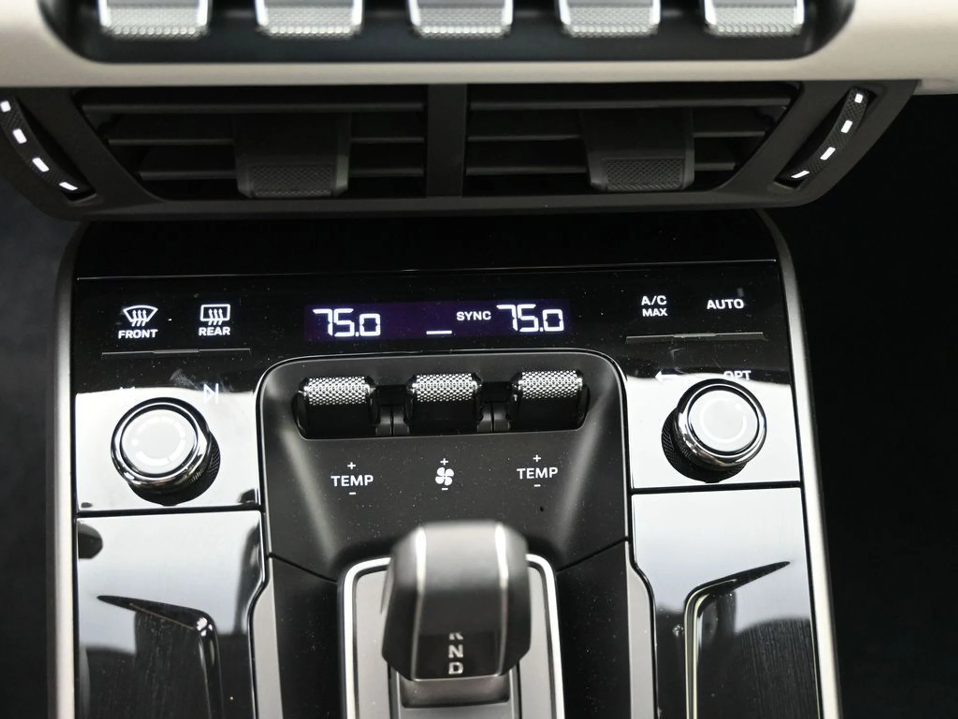 mph020_946330676_7e3302e2362c888c55721ad878a7193cx_334b8558be