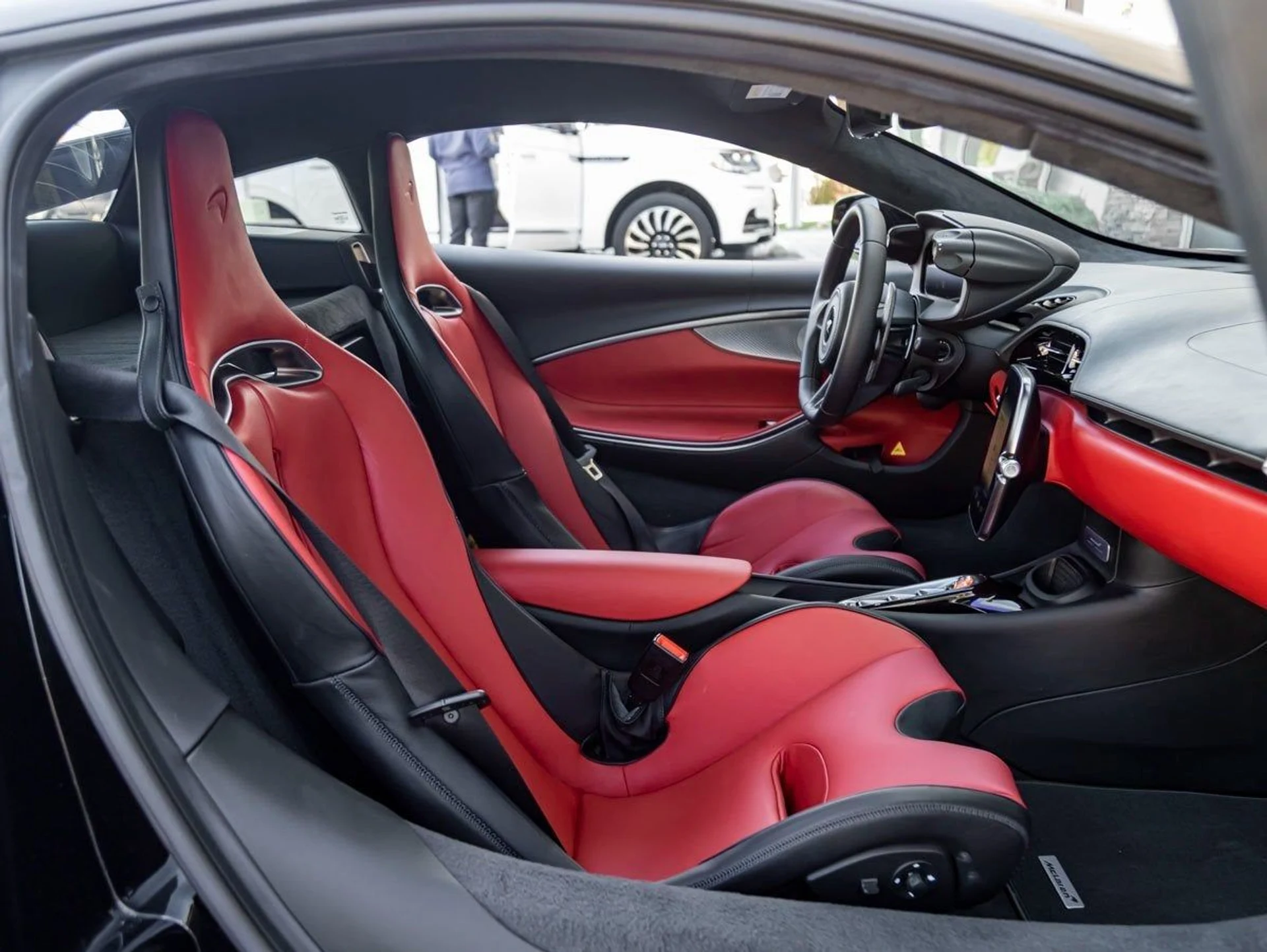 mph020_951397695_21_8d06cc8f05