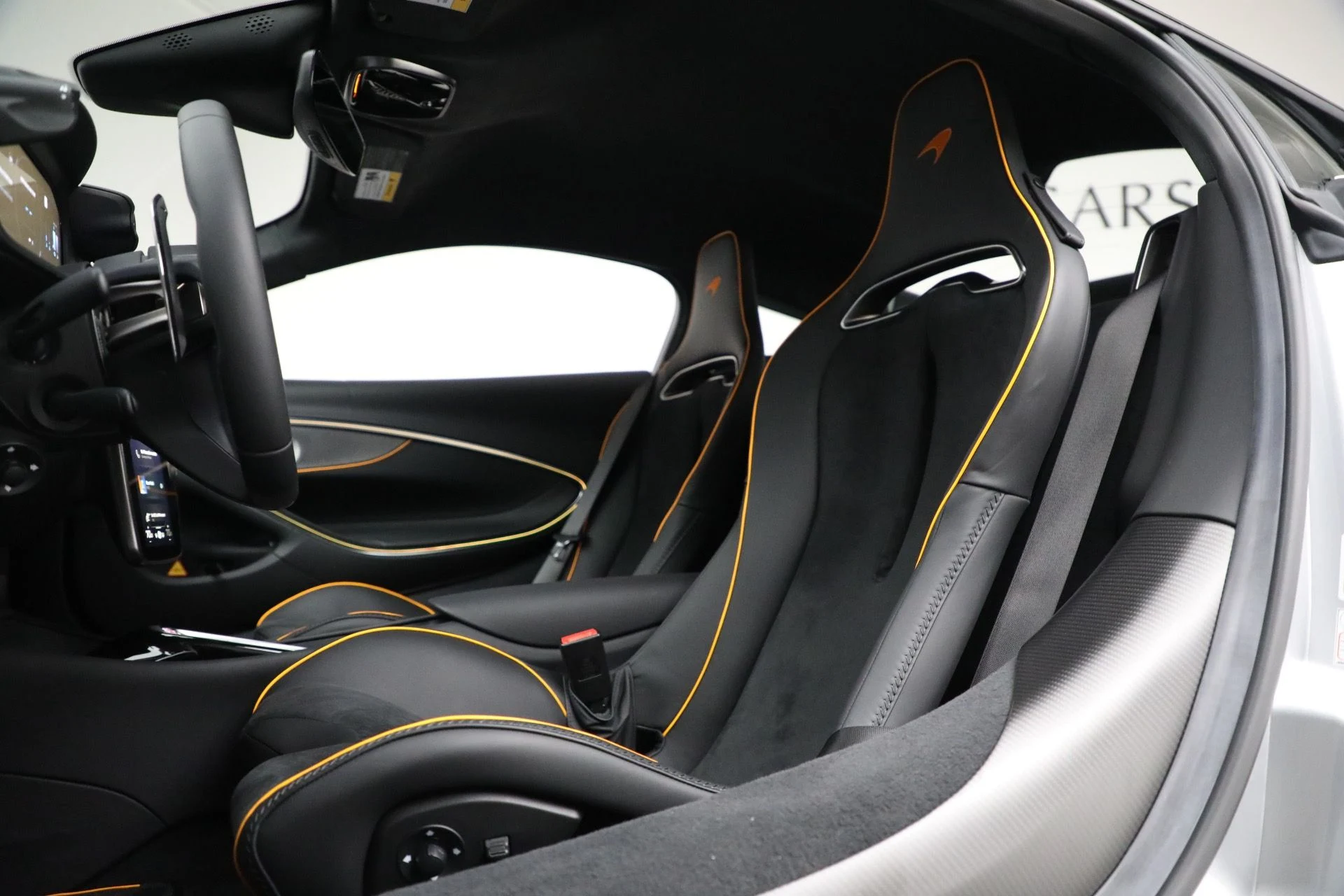 mph020_959710373_Used_2023_Mc_Laren_Artura_Vision_16ed8a32f5