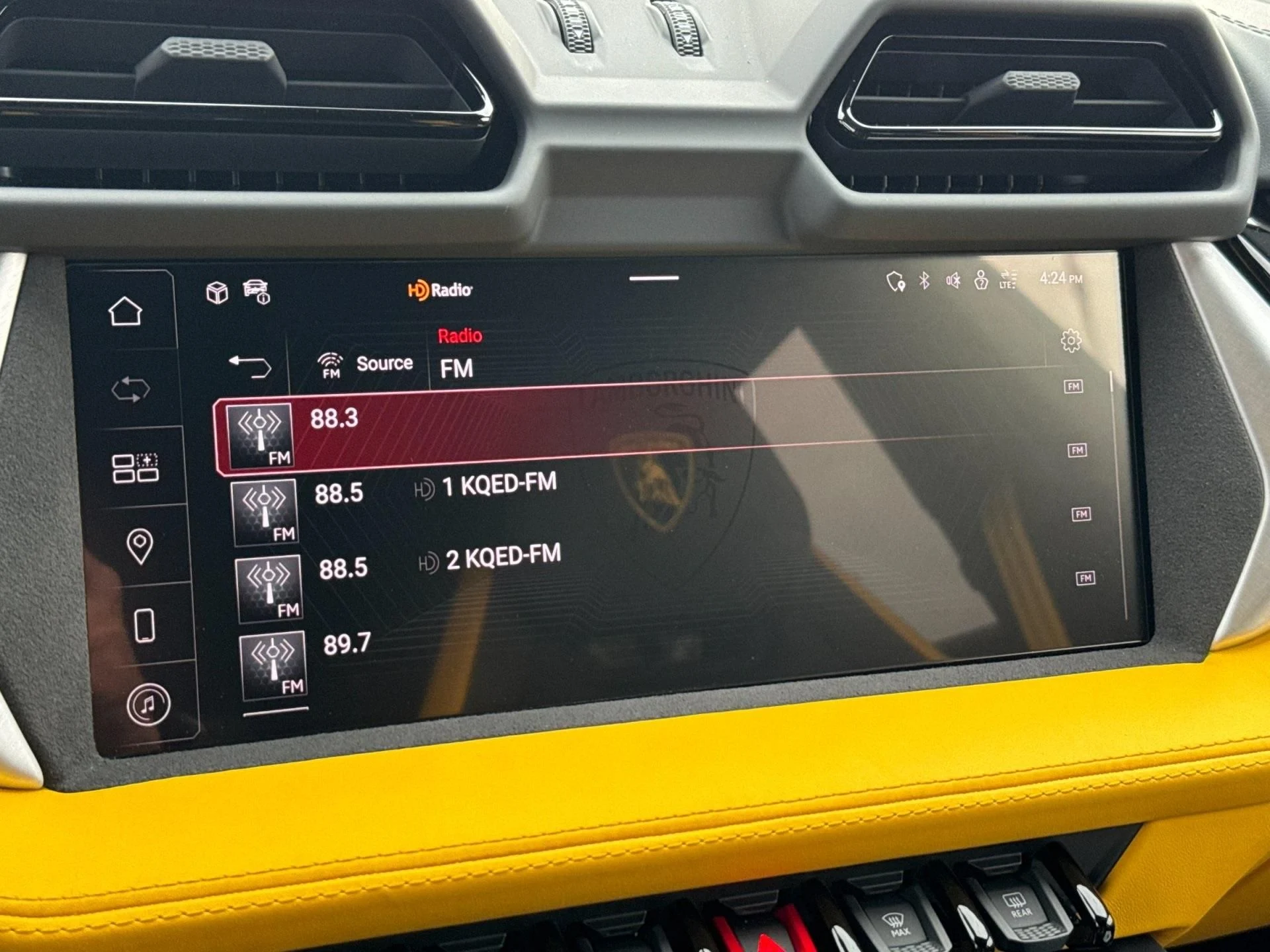 mph020_960297432_New_2025_Lamborghini_Urus_SE_1770719345_4b229862fc