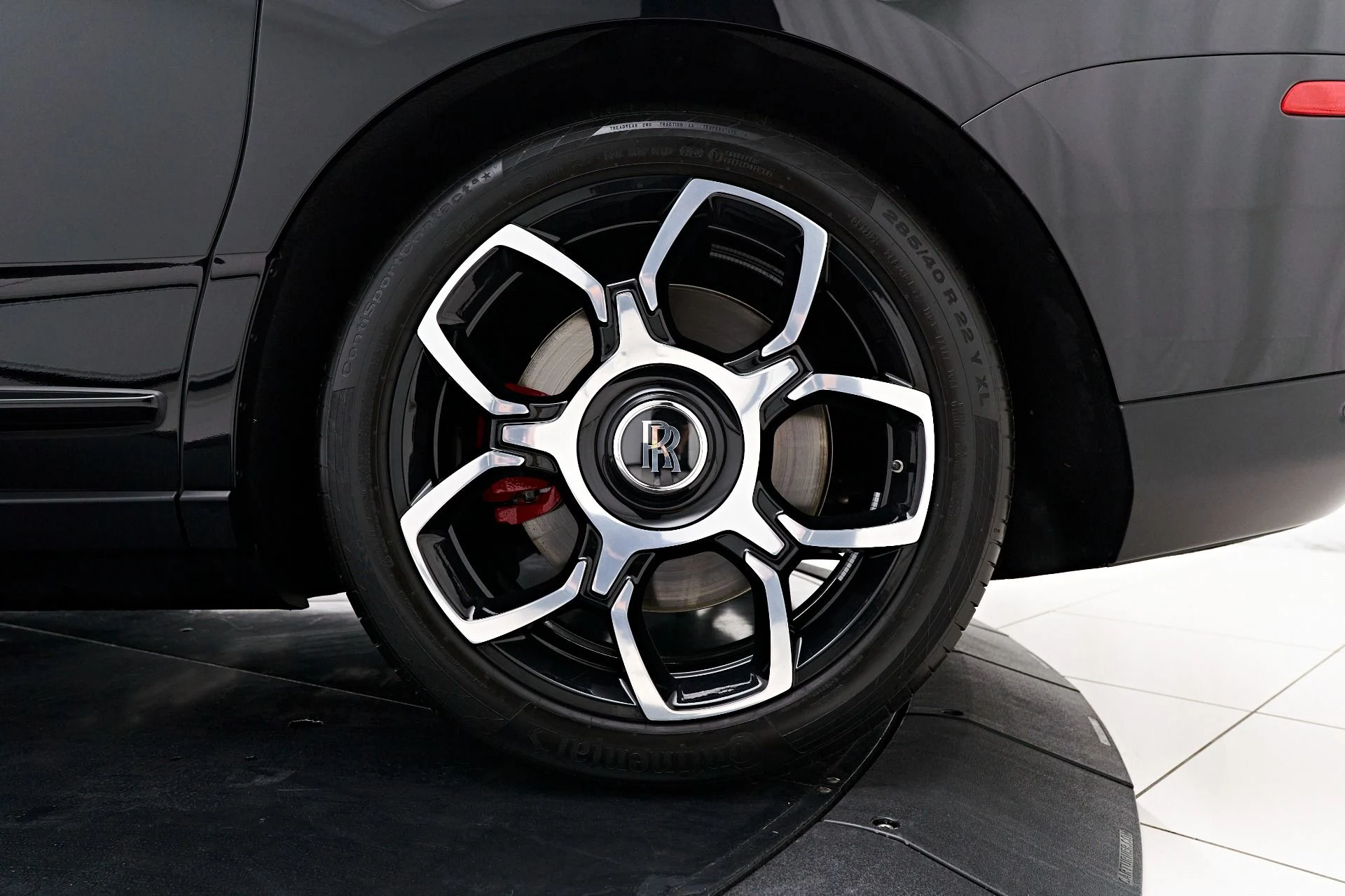 mph020_962292709_Used_2022_Rolls_Royce_Cullinan_Base_1679686724_ce06073abe