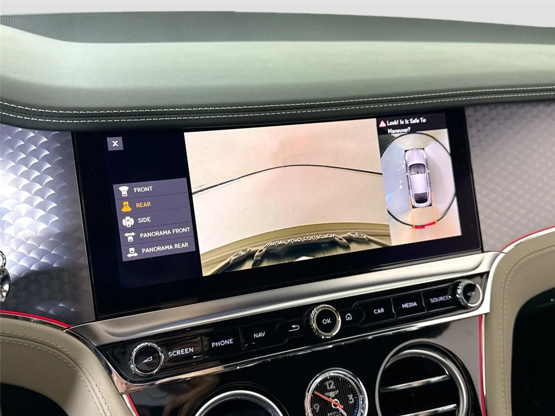 mph020_965080066_c198c907f7209e46043302a3f72bb715_882b8e2790