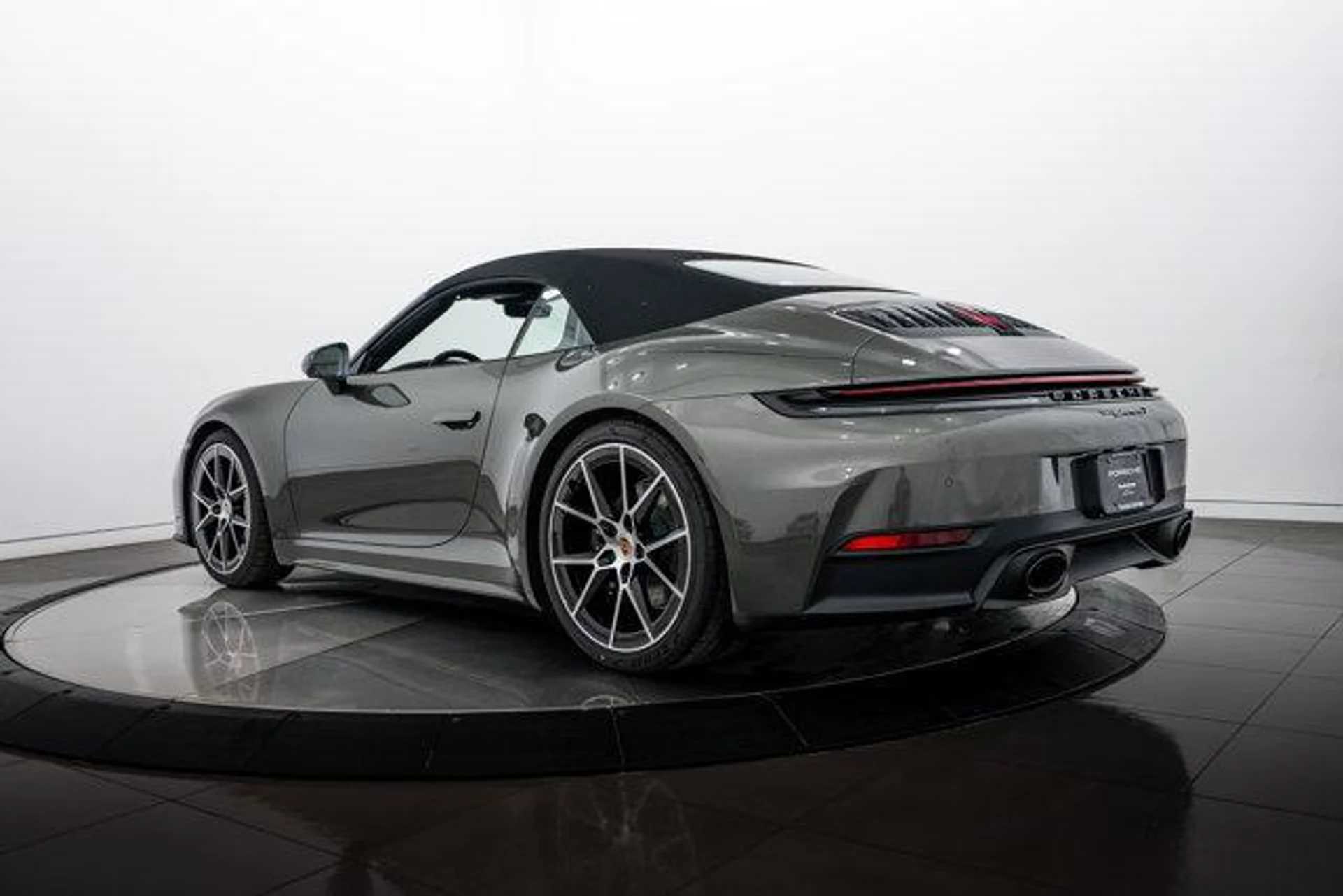 mph020_965229462_E_Hl_S_Sj_Xa1370_Hdi2_TW_2_Bde_E2q_H4_5b7ababa2b