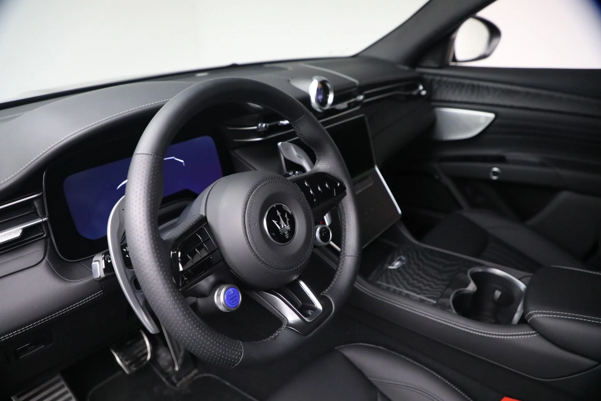 mph020_965489719_New_2026_Maserati_Grecale_Modena_V6_1770392507_eefcbecca5