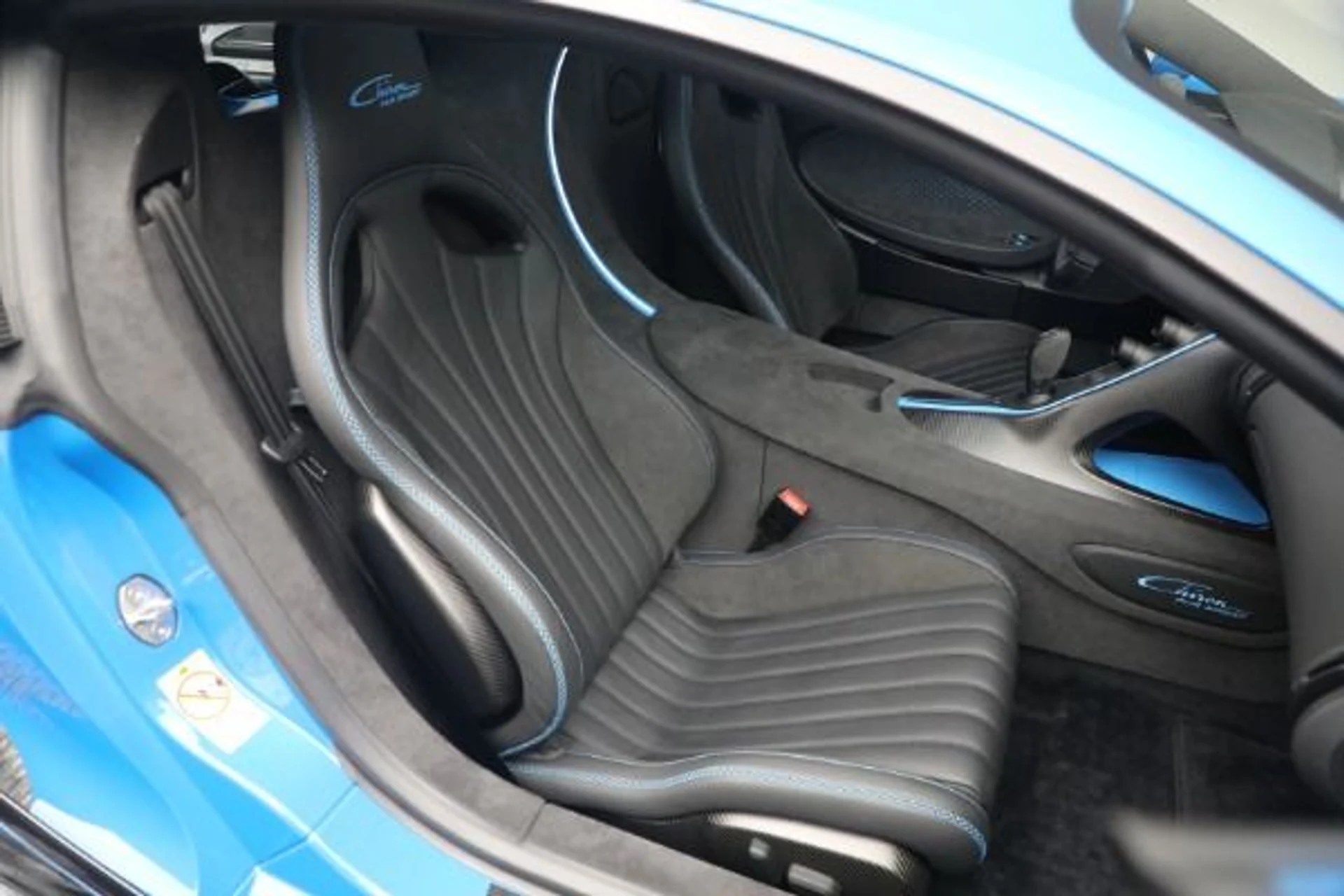 mph020_968038426_Used_2021_Bugatti_Chiron_Pur_Sport_07f73ce3ce